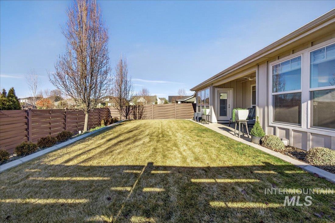 5525 S Acheron Way, Meridian, Idaho 83642, 3 Bedrooms, 2 Bathrooms, Residential For Sale, Price $575,000,MLS 98974519