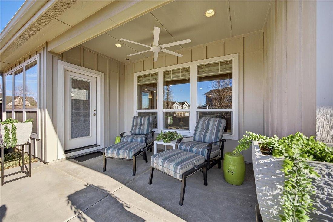 5525 S Acheron Way, Meridian, Idaho 83642, 3 Bedrooms, 2 Bathrooms, Residential For Sale, Price $575,000,MLS 98974519