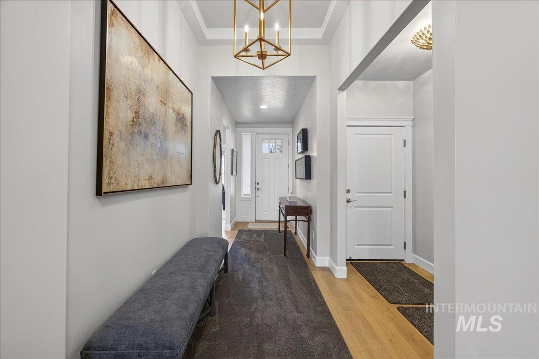 5525 S Acheron Way, Meridian, Idaho 83642, 3 Bedrooms, 2 Bathrooms, Residential For Sale, Price $575,000,MLS 98974519