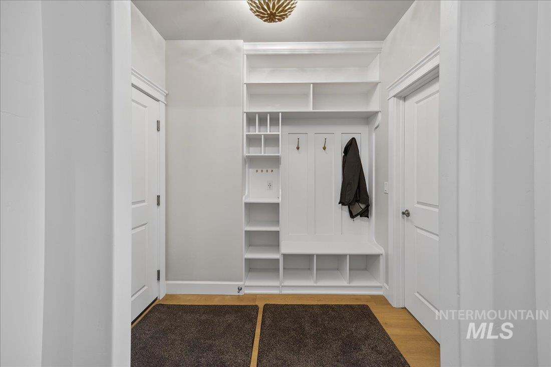 5525 S Acheron Way, Meridian, Idaho 83642, 3 Bedrooms, 2 Bathrooms, Residential For Sale, Price $575,000,MLS 98974519