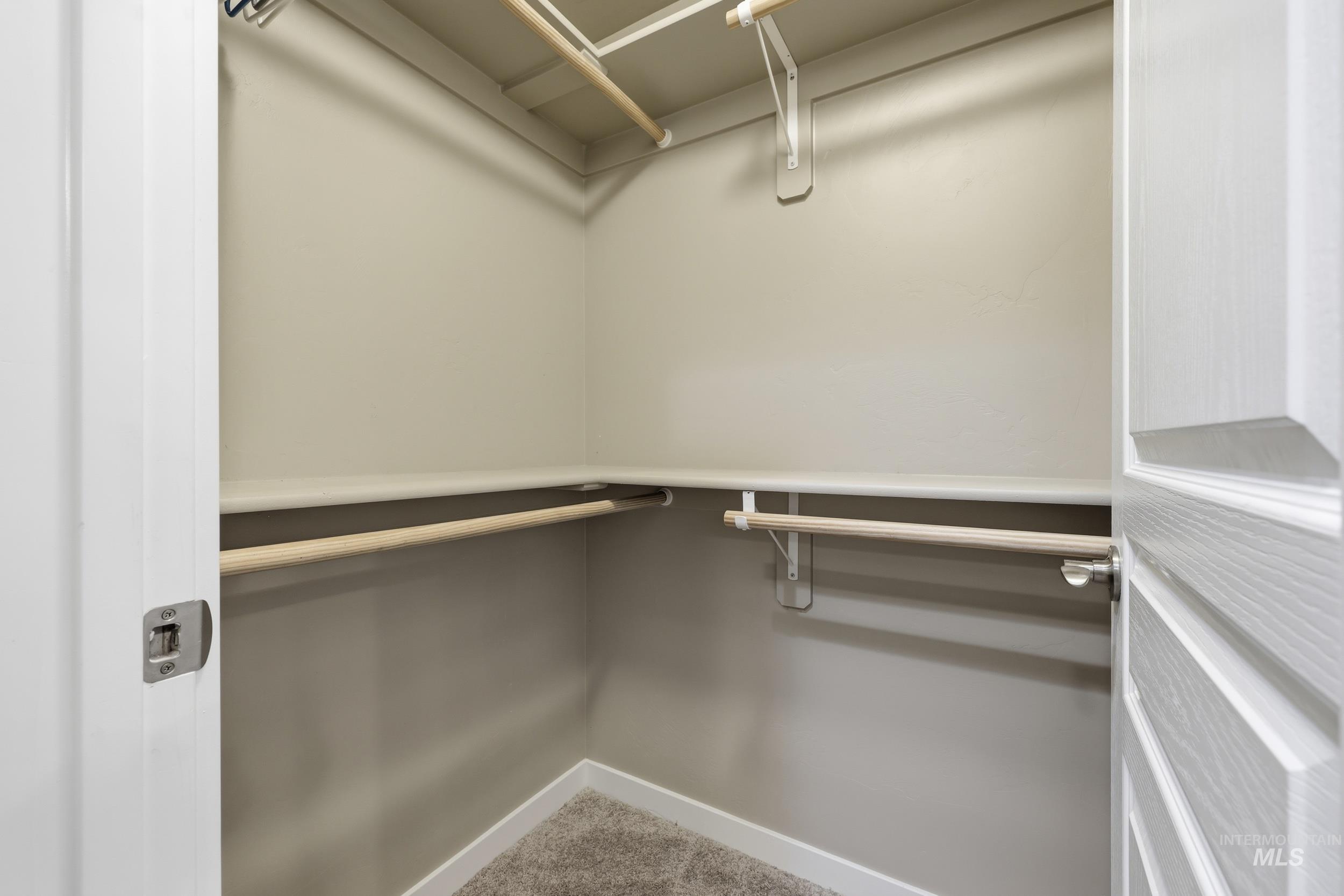 419 W Thornwood St, Nampa, Idaho 83686, 3 Bedrooms, 2 Bathrooms, Residential For Sale, Price $414,000,MLS 98974523