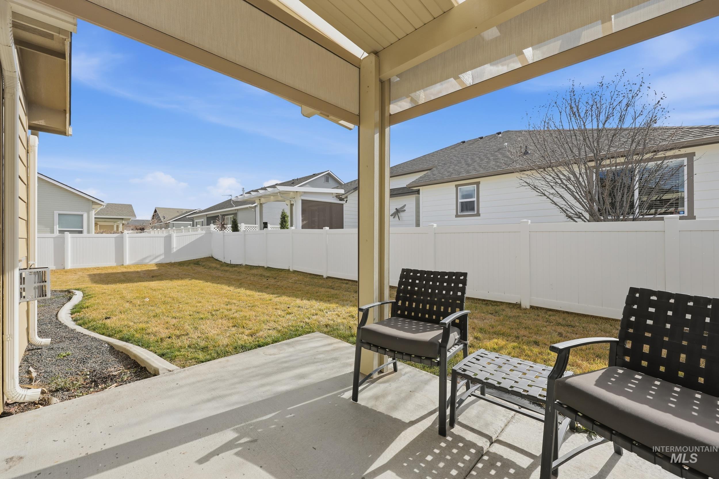 419 W Thornwood St, Nampa, Idaho 83686, 3 Bedrooms, 2 Bathrooms, Residential For Sale, Price $440,000,MLS 98974523