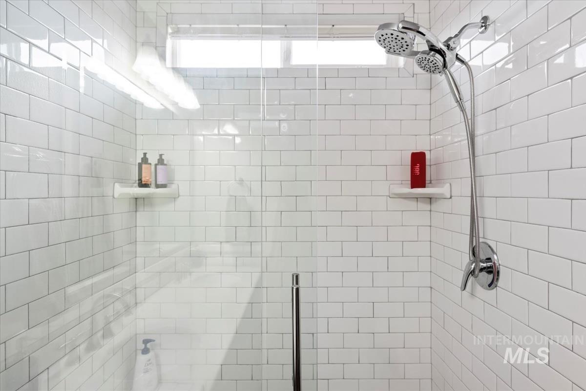 3637 N Park Crossing, Meridian, Idaho 83646, 4 Bedrooms, 2.5 Bathrooms, Residential For Sale, Price $549,900,MLS 98974525