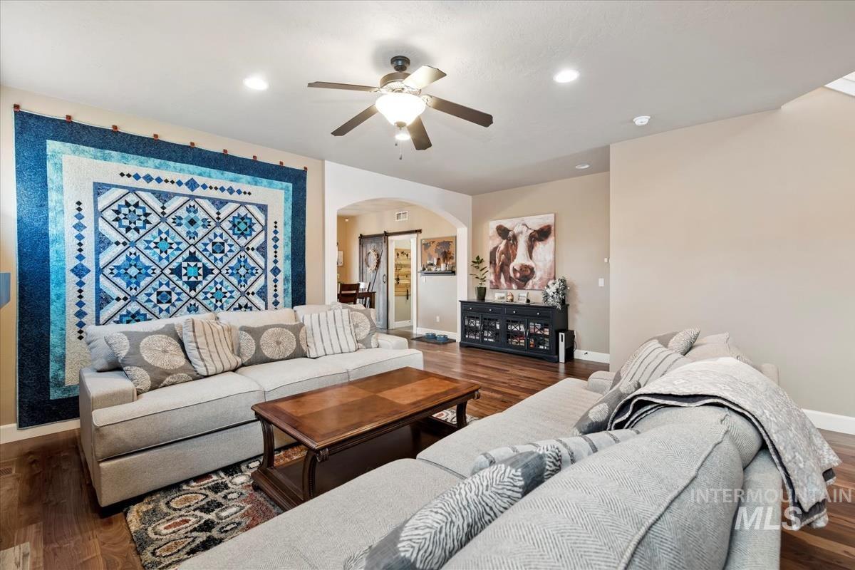 3637 N Park Crossing, Meridian, Idaho 83646, 4 Bedrooms, 2.5 Bathrooms, Residential For Sale, Price $549,900,MLS 98974525