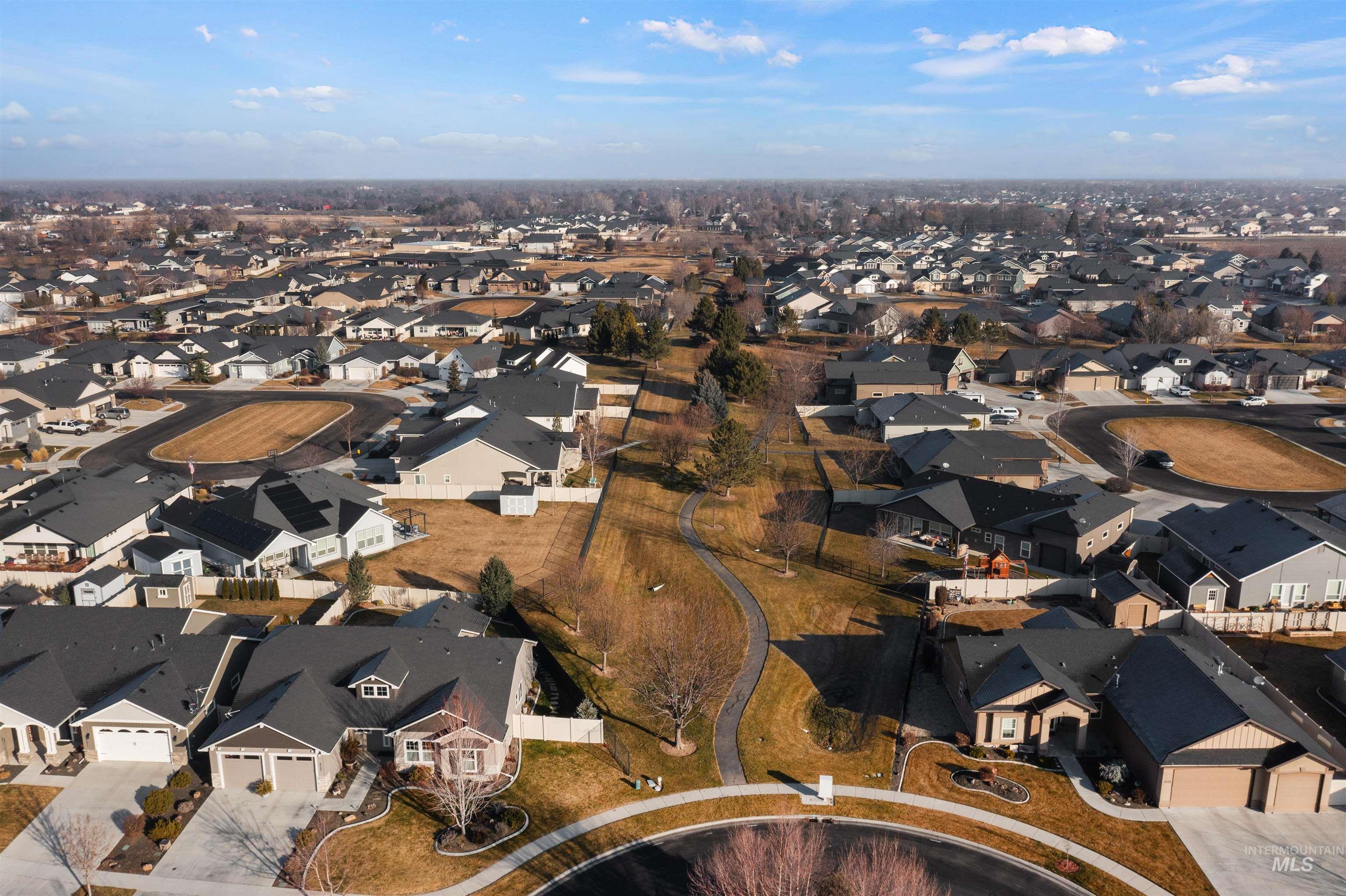 4551 S Lava Springs Loop, Nampa, Idaho 83686, 3 Bedrooms, 2 Bathrooms, Residential For Sale, Price $615,000,MLS 98974526