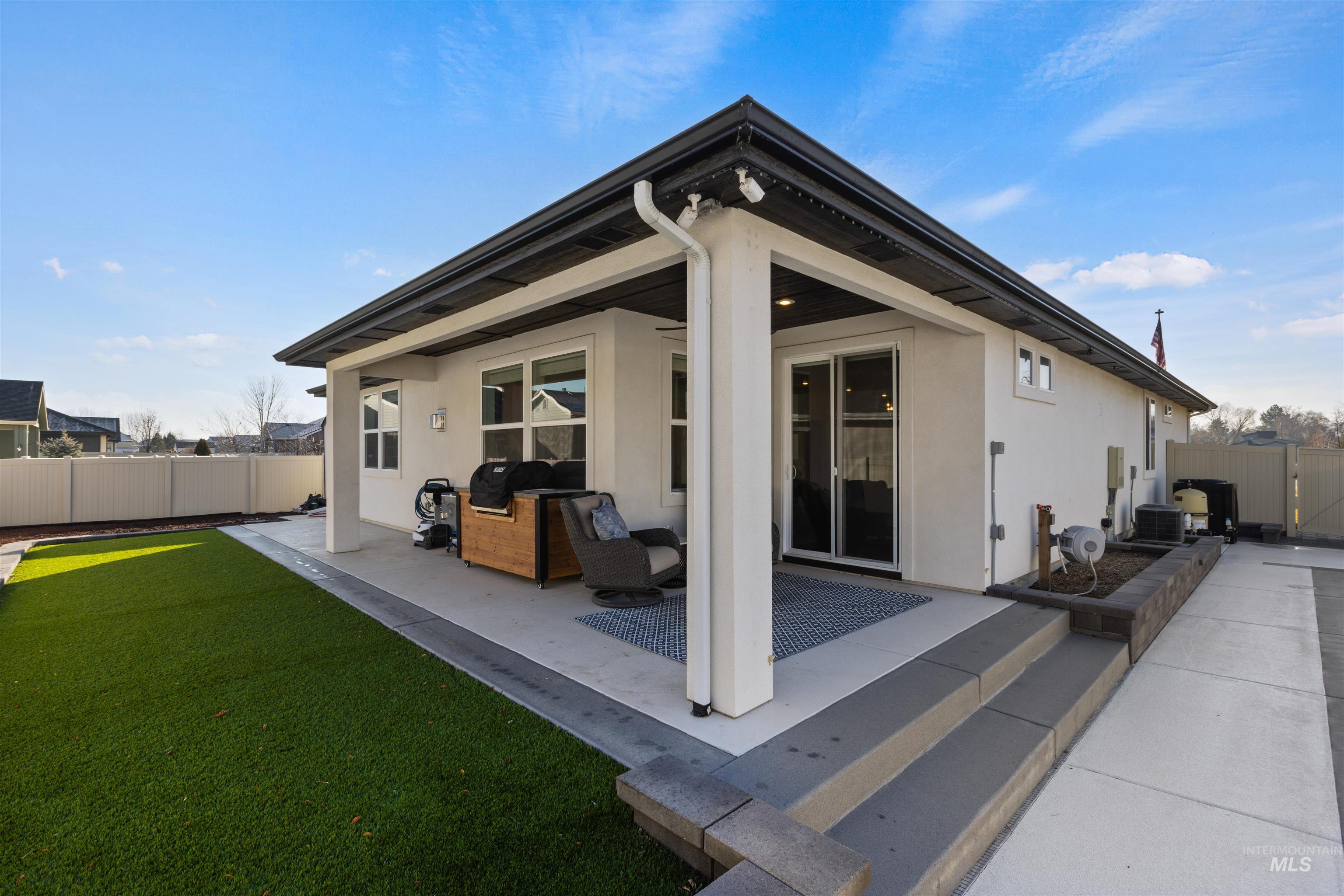 4551 S Lava Springs Loop, Nampa, Idaho 83686, 3 Bedrooms, 2 Bathrooms, Residential For Sale, Price $615,000,MLS 98974526