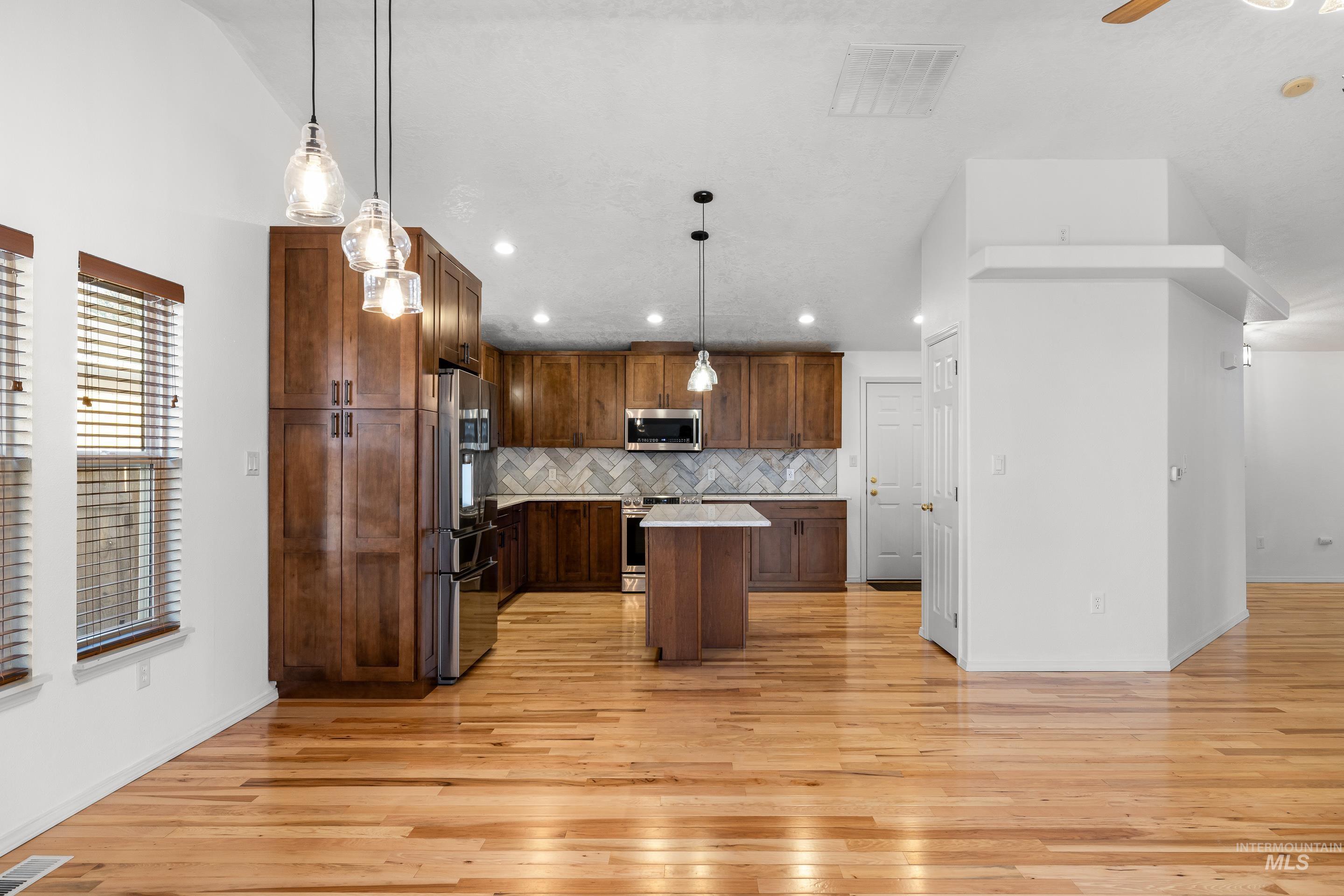 3237 S Holden Ave, Boise, Idaho 83706-5373, 3 Bedrooms, 2 Bathrooms, Residential For Sale, Price $499,900,MLS 98974527