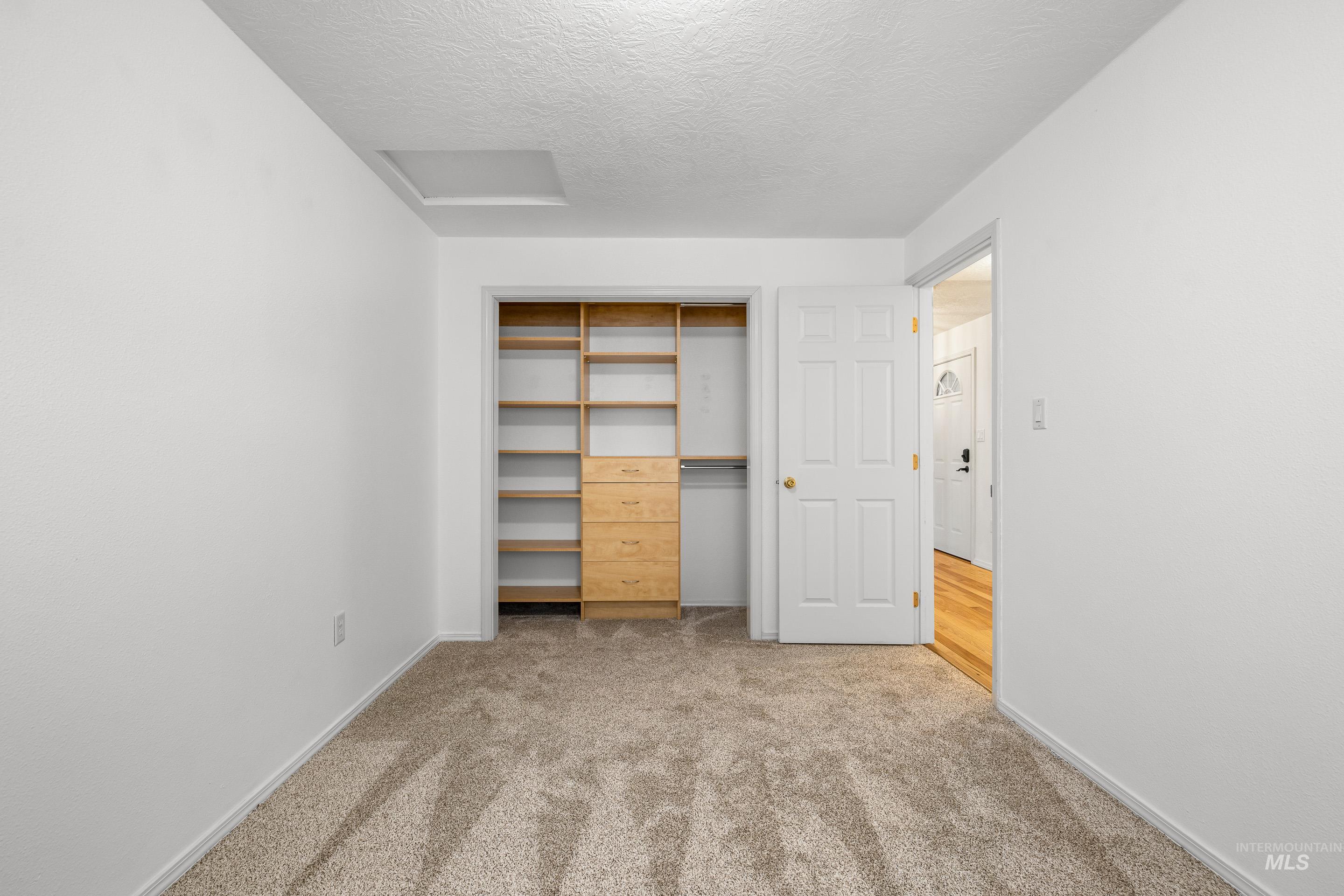 3237 S Holden Ave, Boise, Idaho 83706-5373, 3 Bedrooms, 2 Bathrooms, Residential For Sale, Price $499,900,MLS 98974527