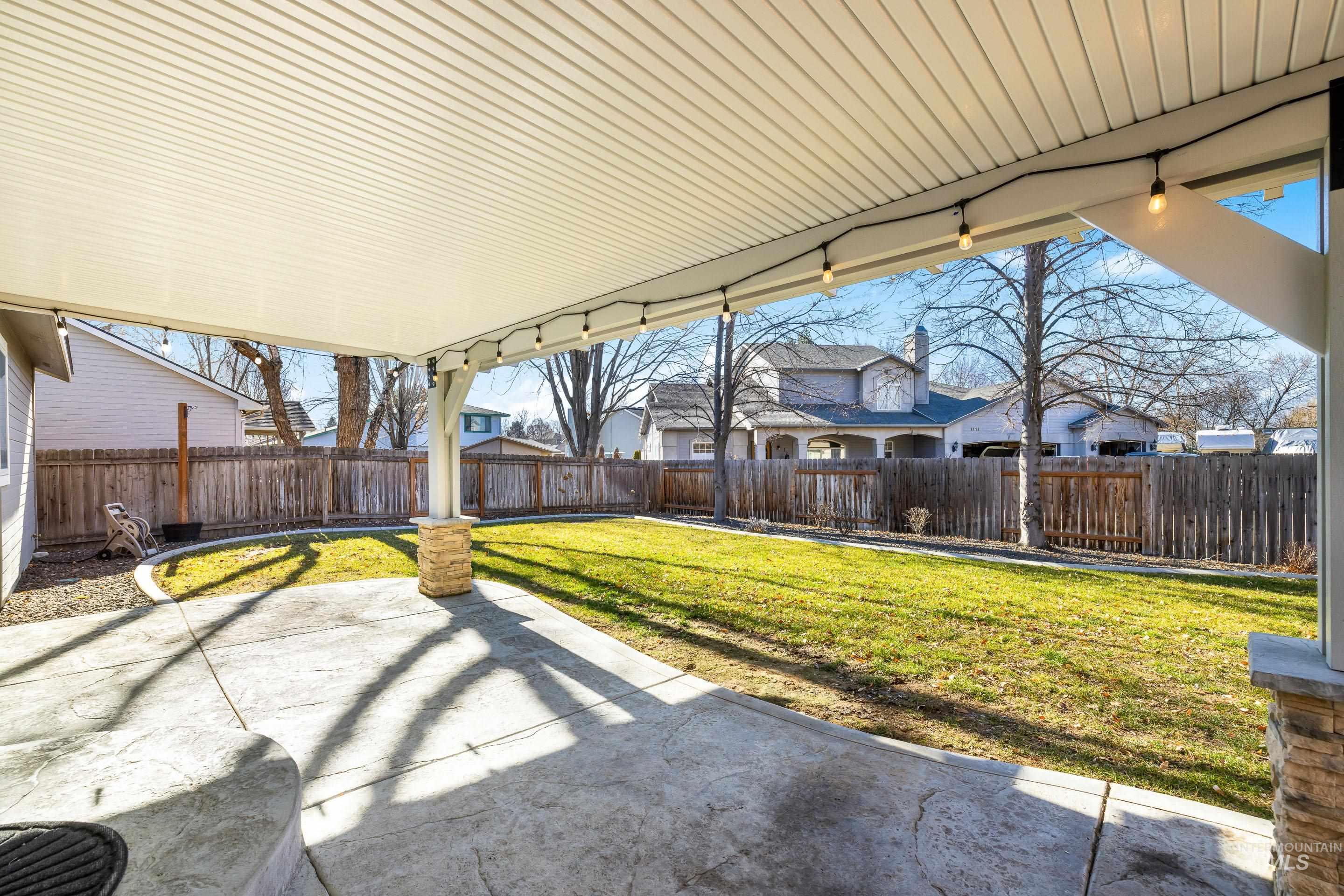 3237 S Holden Ave, Boise, Idaho 83706-5373, 3 Bedrooms, 2 Bathrooms, Residential For Sale, Price $499,900,MLS 98974527