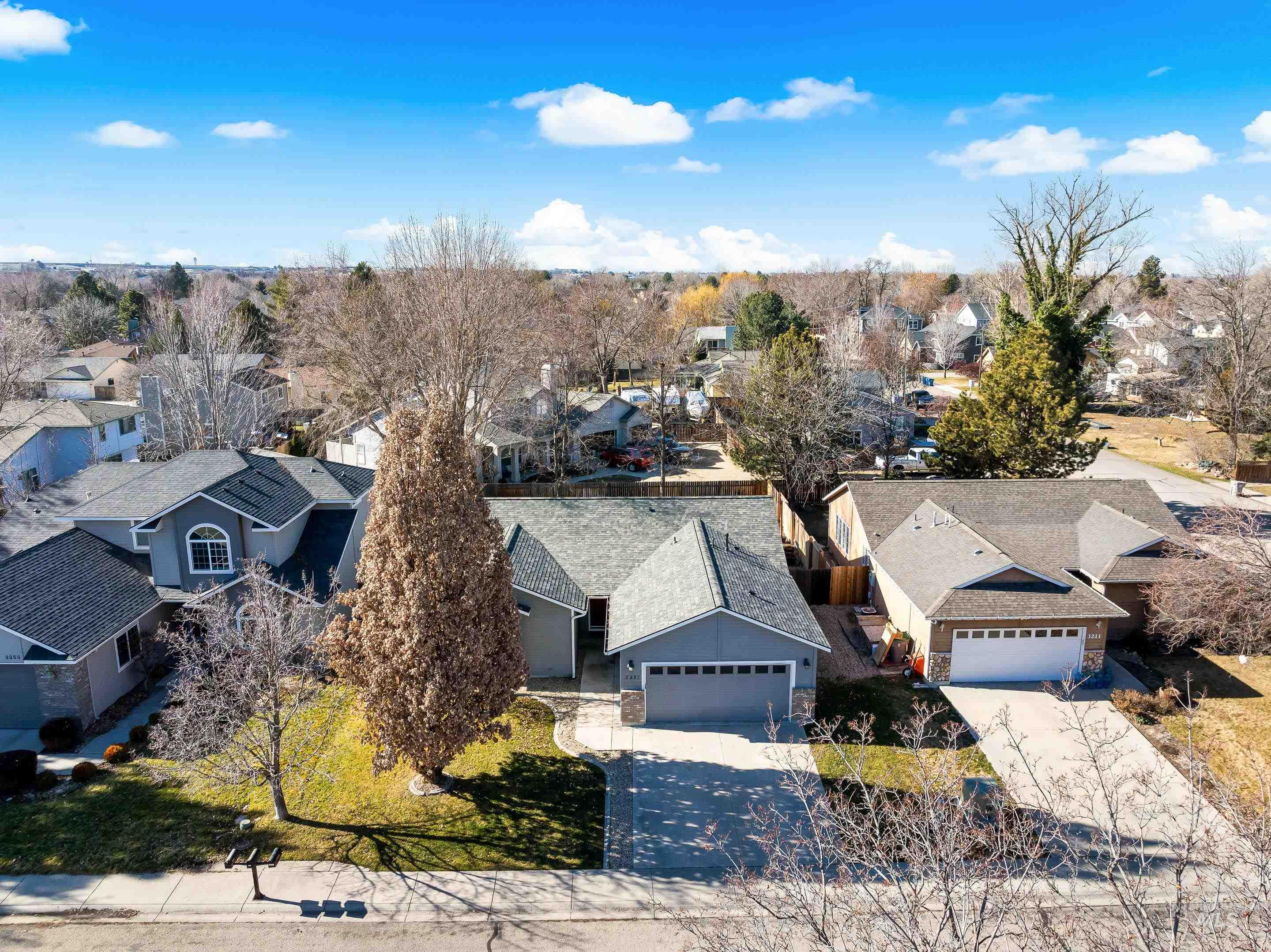 3237 S Holden Ave, Boise, Idaho 83706-5373, 3 Bedrooms, 2 Bathrooms, Residential For Sale, Price $499,900,MLS 98974527