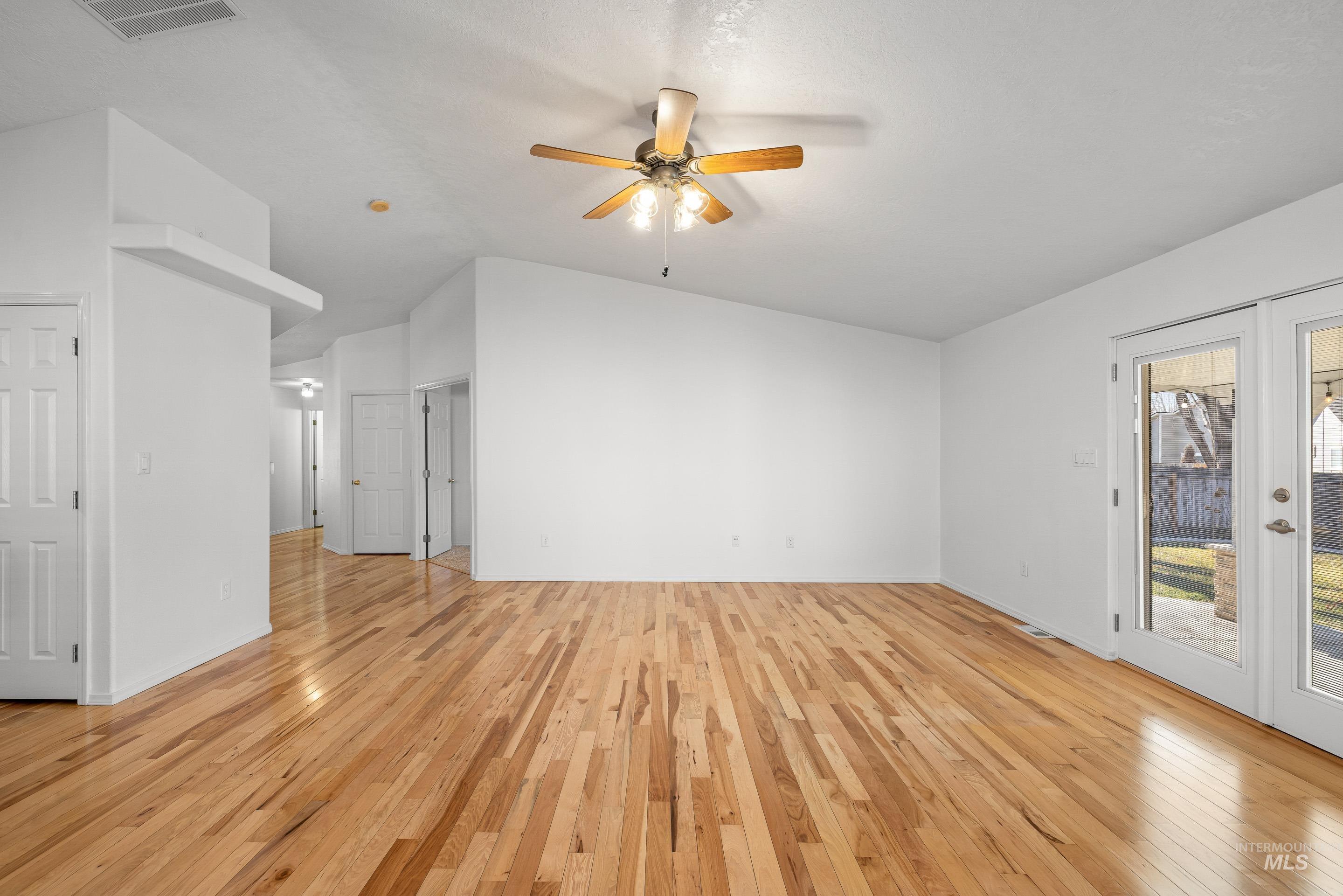 3237 S Holden Ave, Boise, Idaho 83706-5373, 3 Bedrooms, 2 Bathrooms, Residential For Sale, Price $499,900,MLS 98974527