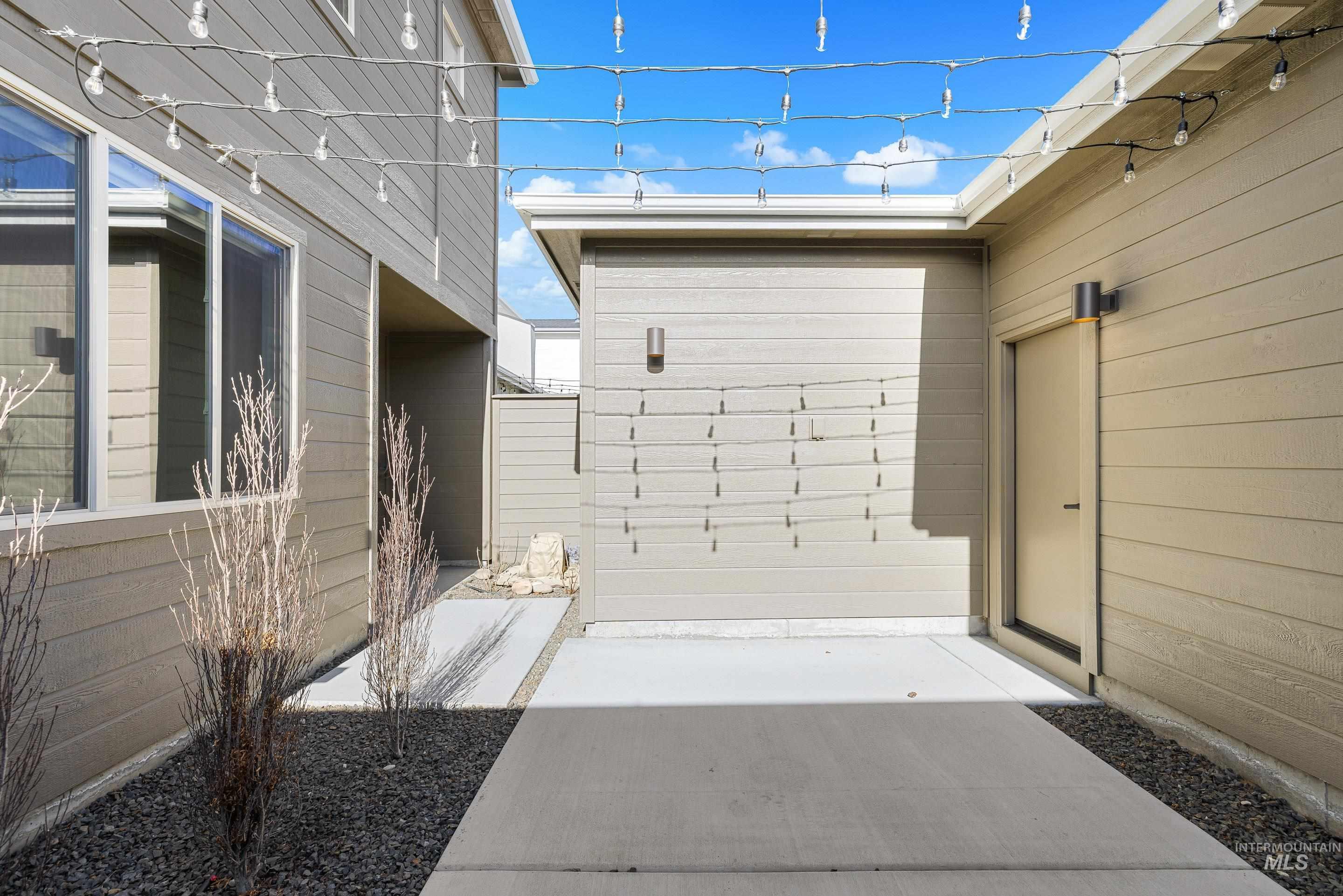 3264 S Millbrook Way, Boise, Idaho 83716, 3 Bedrooms, 2.5 Bathrooms, Residential For Sale, Price $674,999,MLS 98974528