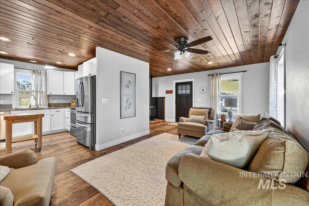 2651 Fruitvale Glendale, Council, Idaho 83612, 2 Bedrooms, 1 Bathroom, Residential For Sale, Price $648,500,MLS 98974529