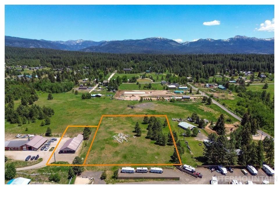 105 E Jacob St, McCall, Idaho 83638, Business/Commercial For Sale, Price $949,000,MLS 98974530