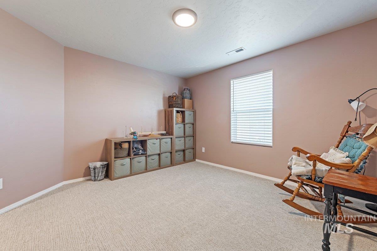 4301 Lamar St, Caldwell, Idaho 83605, 3 Bedrooms, 2 Bathrooms, Residential For Sale, Price $395,000,MLS 98974534