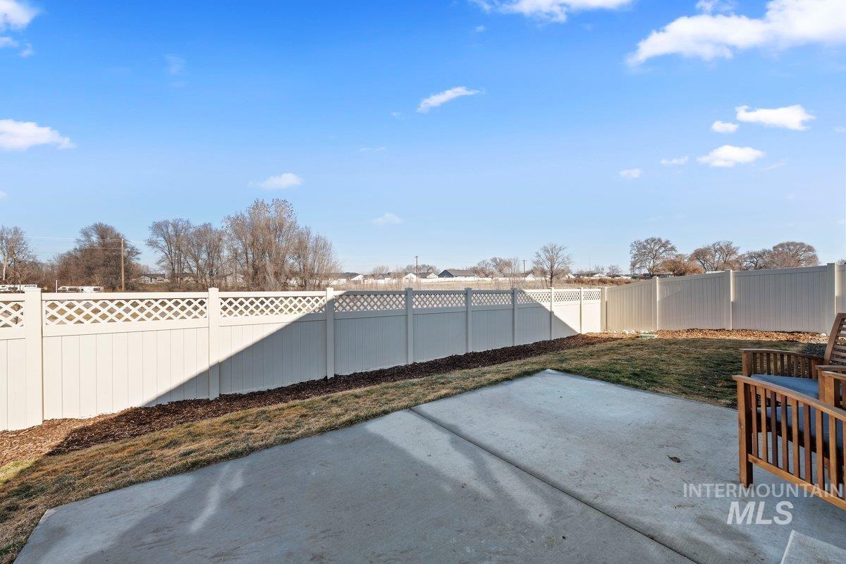 4301 Lamar St, Caldwell, Idaho 83605, 3 Bedrooms, 2 Bathrooms, Residential For Sale, Price $395,000,MLS 98974534