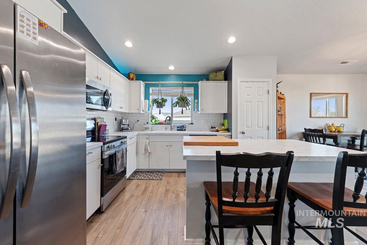 4301 Lamar St, Caldwell, Idaho 83605, 3 Bedrooms, 2 Bathrooms, Residential For Sale, Price $395,000,MLS 98974534