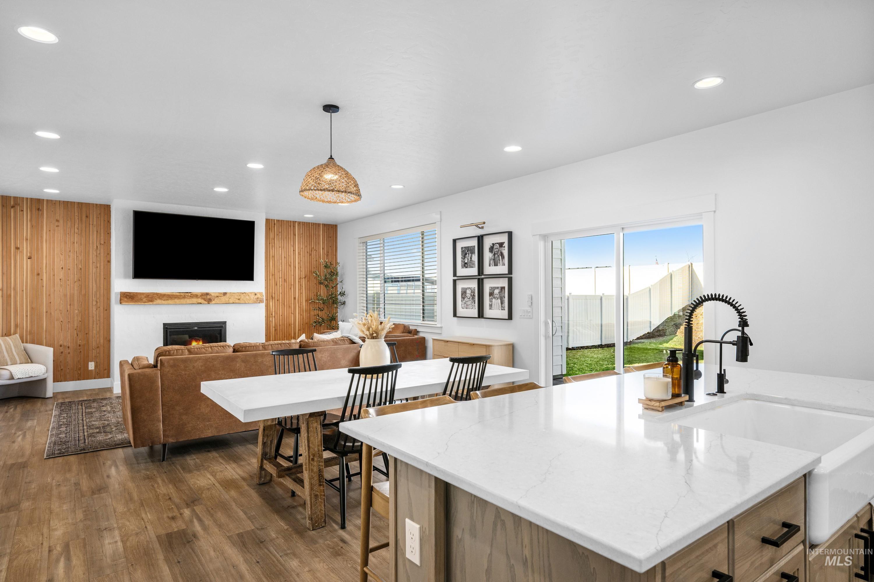 8902 W Bowie Steet, Star, Idaho 83669, 5 Bedrooms, 3.5 Bathrooms, Residential For Sale, Price $659,900,MLS 98974537