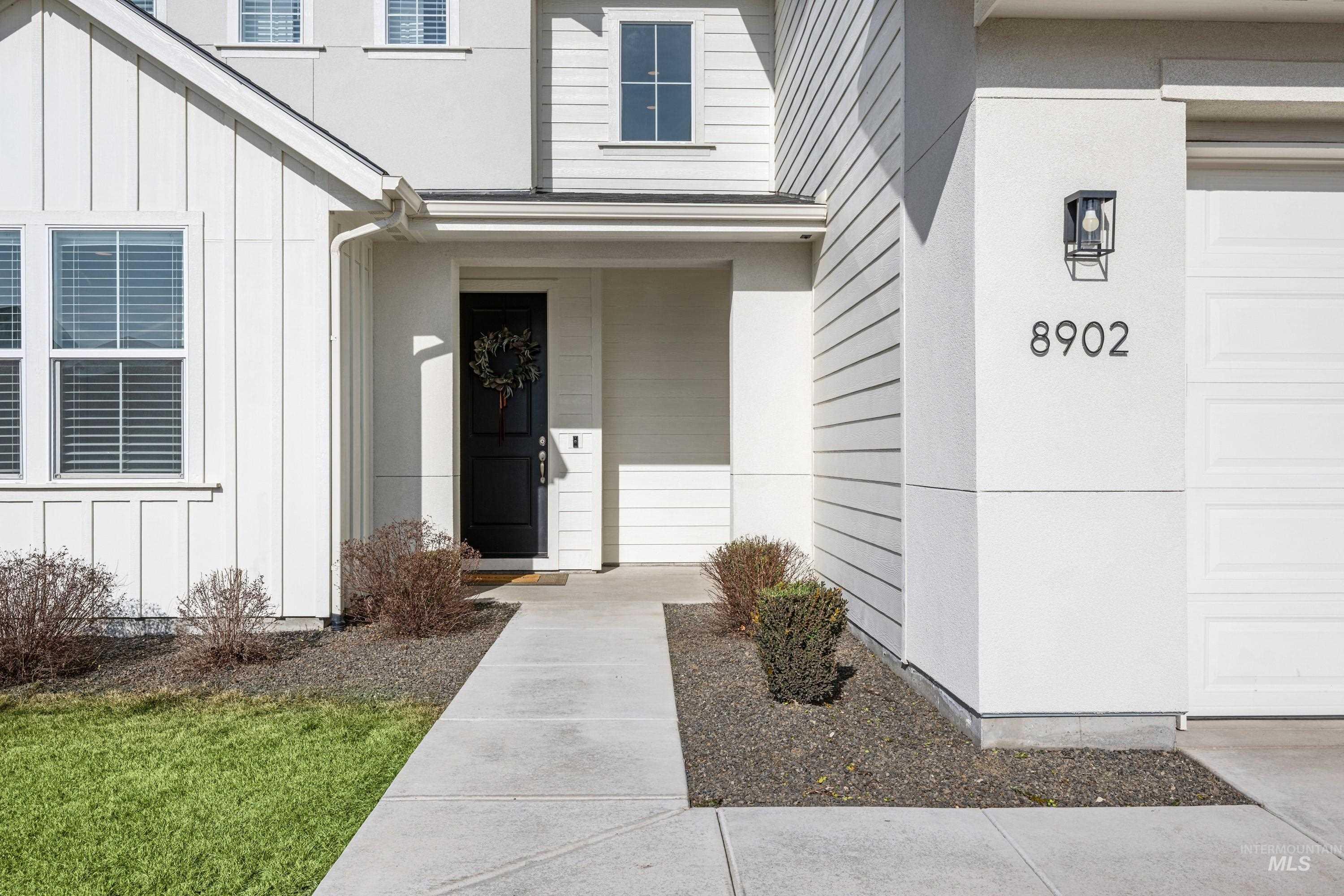 8902 W Bowie Steet, Star, Idaho 83669, 5 Bedrooms, 3.5 Bathrooms, Residential For Sale, Price $659,900,MLS 98974537