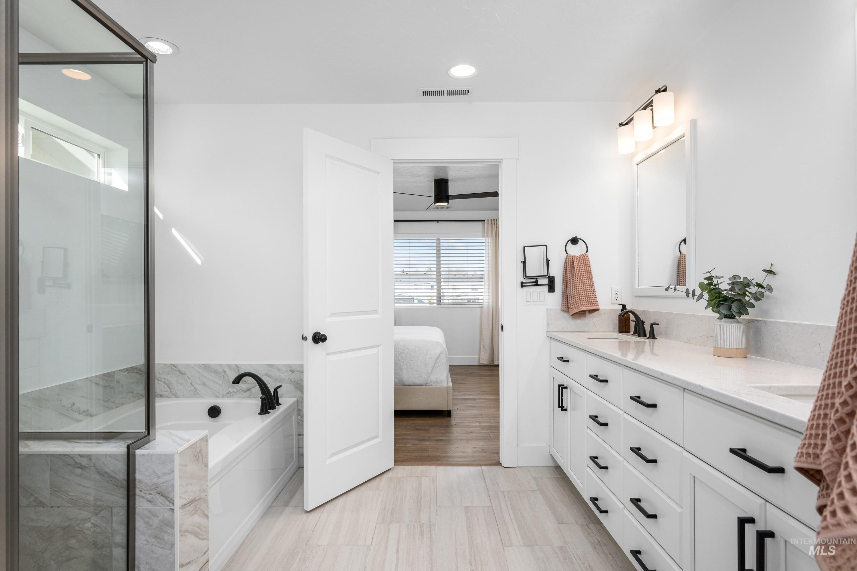 8902 W Bowie Steet, Star, Idaho 83669, 5 Bedrooms, 3.5 Bathrooms, Residential For Sale, Price $659,900,MLS 98974537