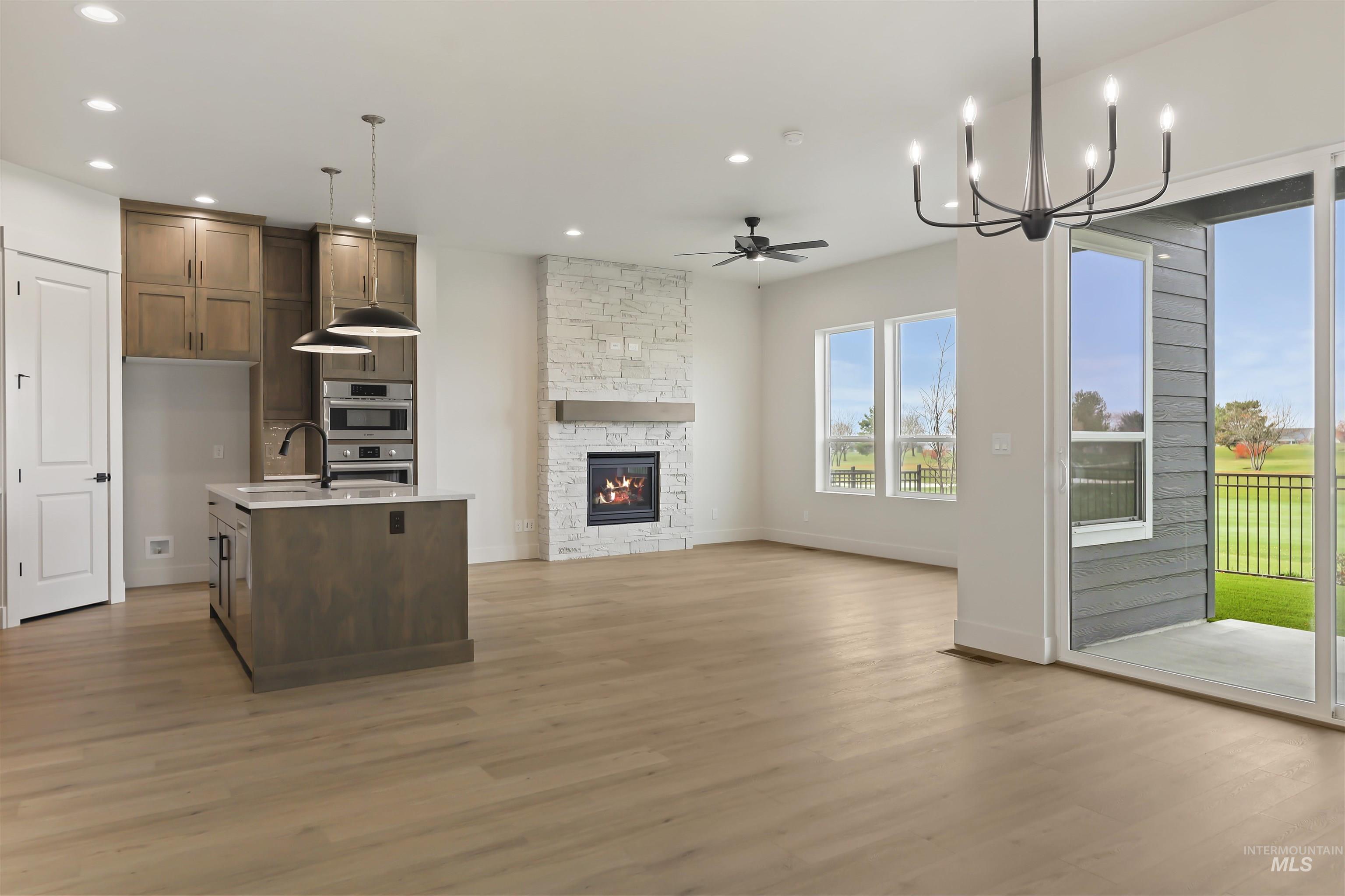 11209 S Corballis Ln., Kuna, Idaho 83634, 3 Bedrooms, 2 Bathrooms, Residential For Sale, Price $649,880, 98974544