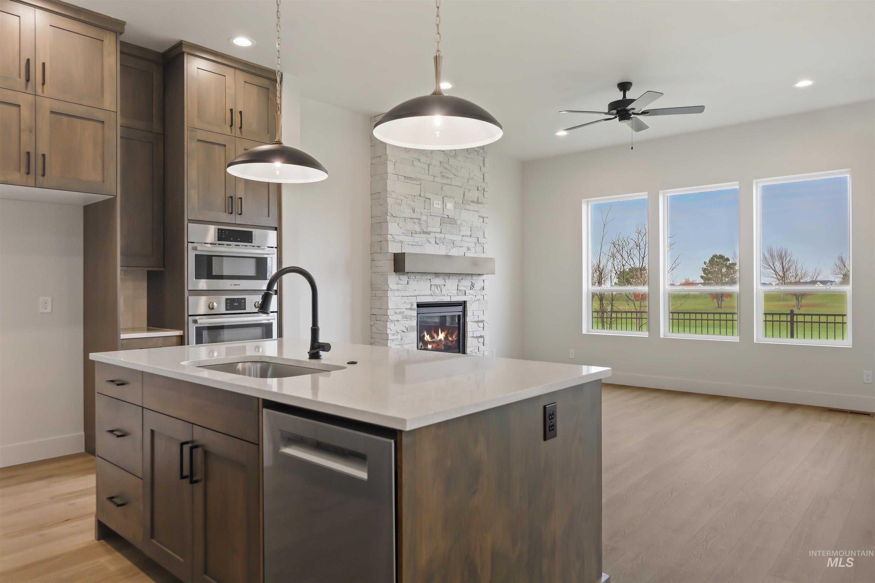 11209 S Corballis Ln., Kuna, Idaho 83634, 3 Bedrooms, 2 Bathrooms, Residential For Sale, Price $649,880, 98974544