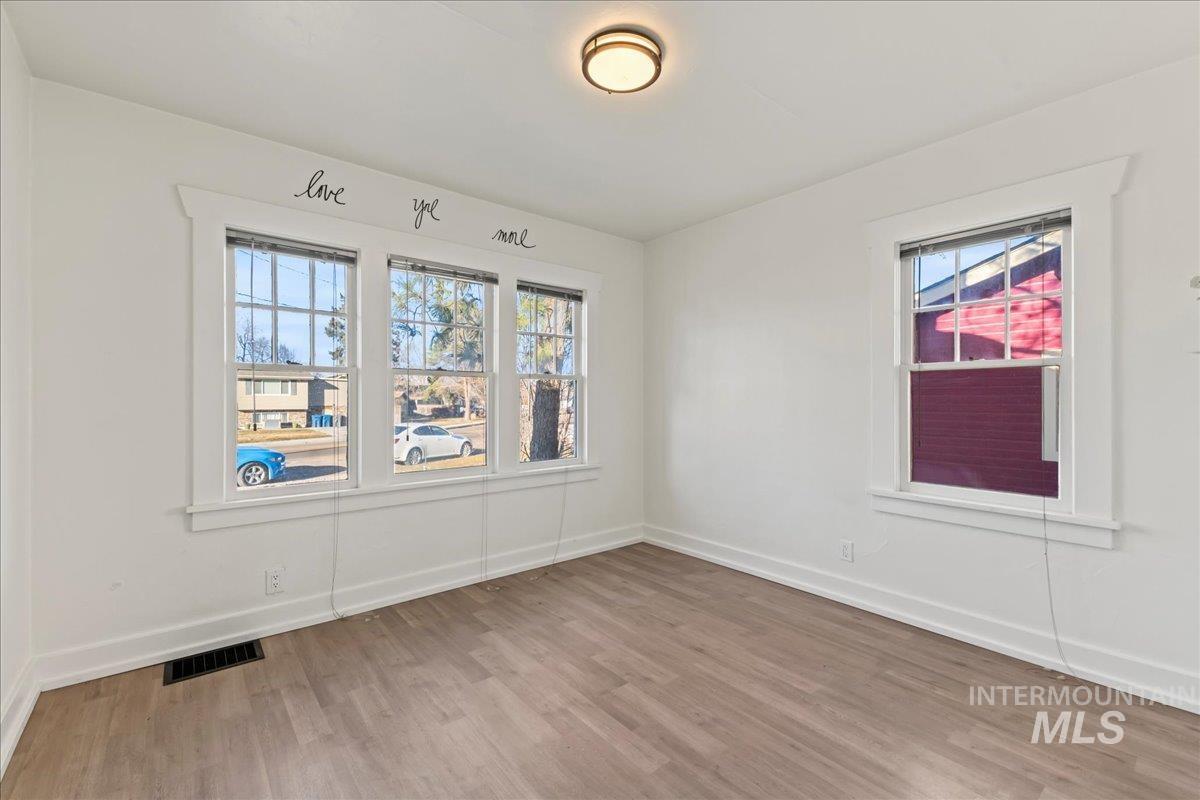 910 7th Avenue S, Nampa, Idaho 83651, 2 Bedrooms, 1 Bathroom, Residential For Sale, Price $315,000,MLS 98974548