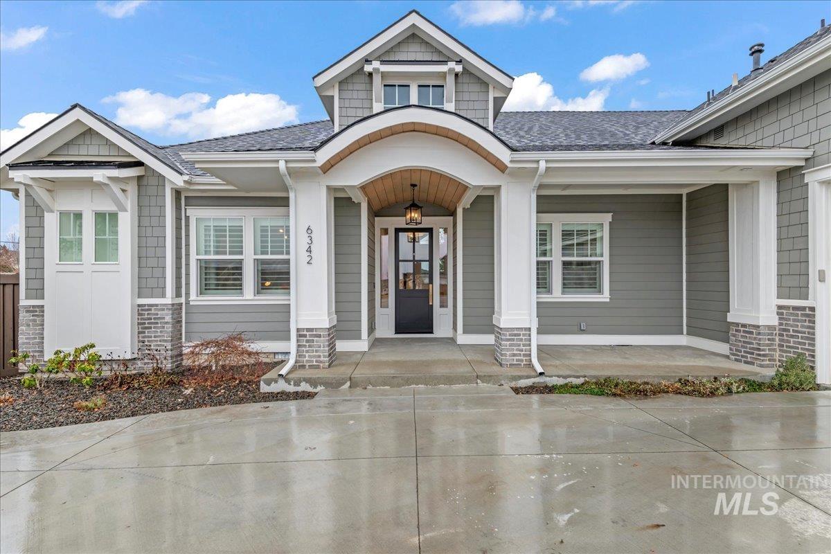 6342 S Bosch Way, Meridian, Idaho 83642, 4 Bedrooms, 3.5 Bathrooms, Residential For Sale, Price $1,169,000,MLS 98974550