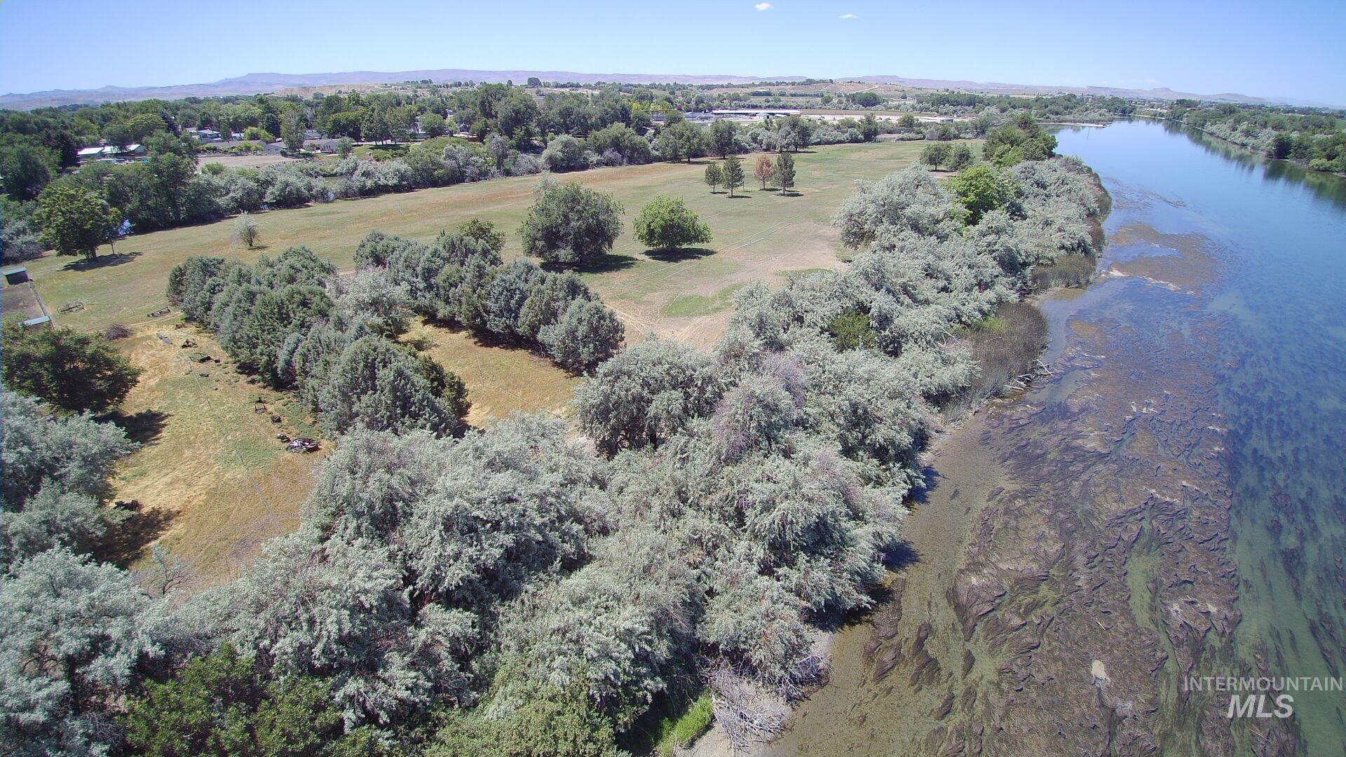 00 Heltons Island, Homedale, Idaho 83628, 1 Bedroom, 1 Bathroom, Residential For Sale, Price $700,000, 98974551