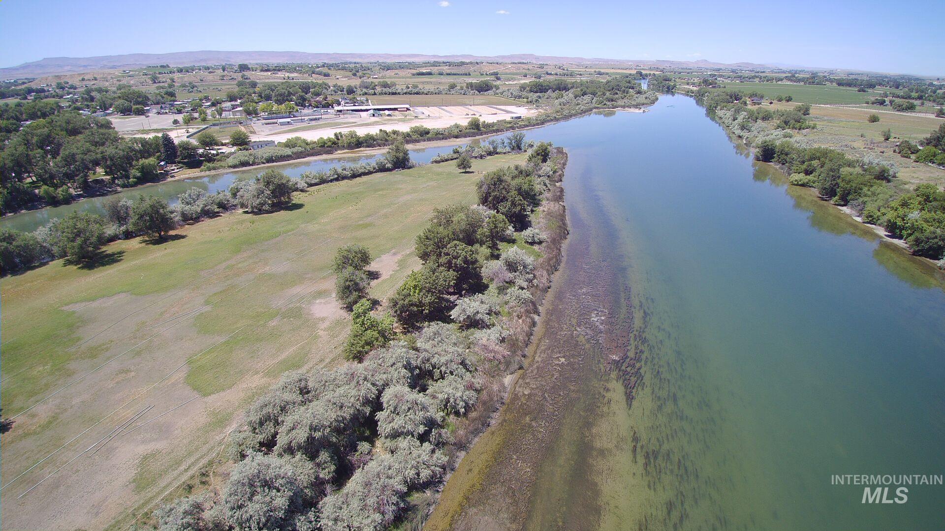 00 Heltons Island, Homedale, Idaho 83628, 1 Bedroom, 1 Bathroom, Residential For Sale, Price $700,000, 98974551