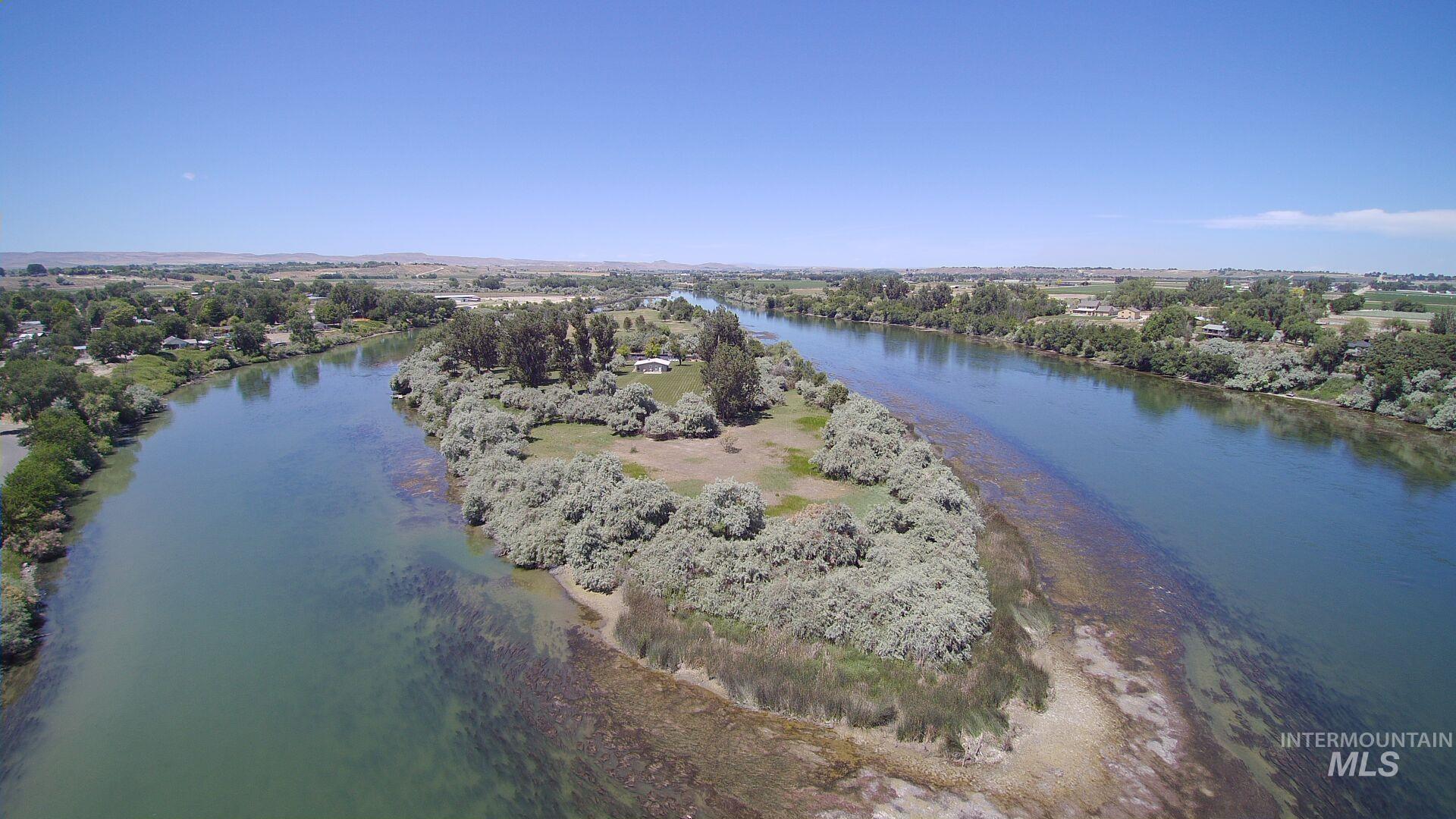 00 Heltons Island, Homedale, Idaho 83628, 1 Bedroom, 1 Bathroom, Residential For Sale, Price $700,000, 98974551