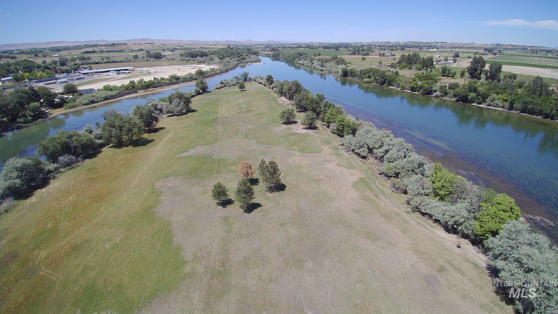 00 Heltons Island, Homedale, Idaho 83628, 1 Bedroom, 1 Bathroom, Residential For Sale, Price $700,000, 98974551