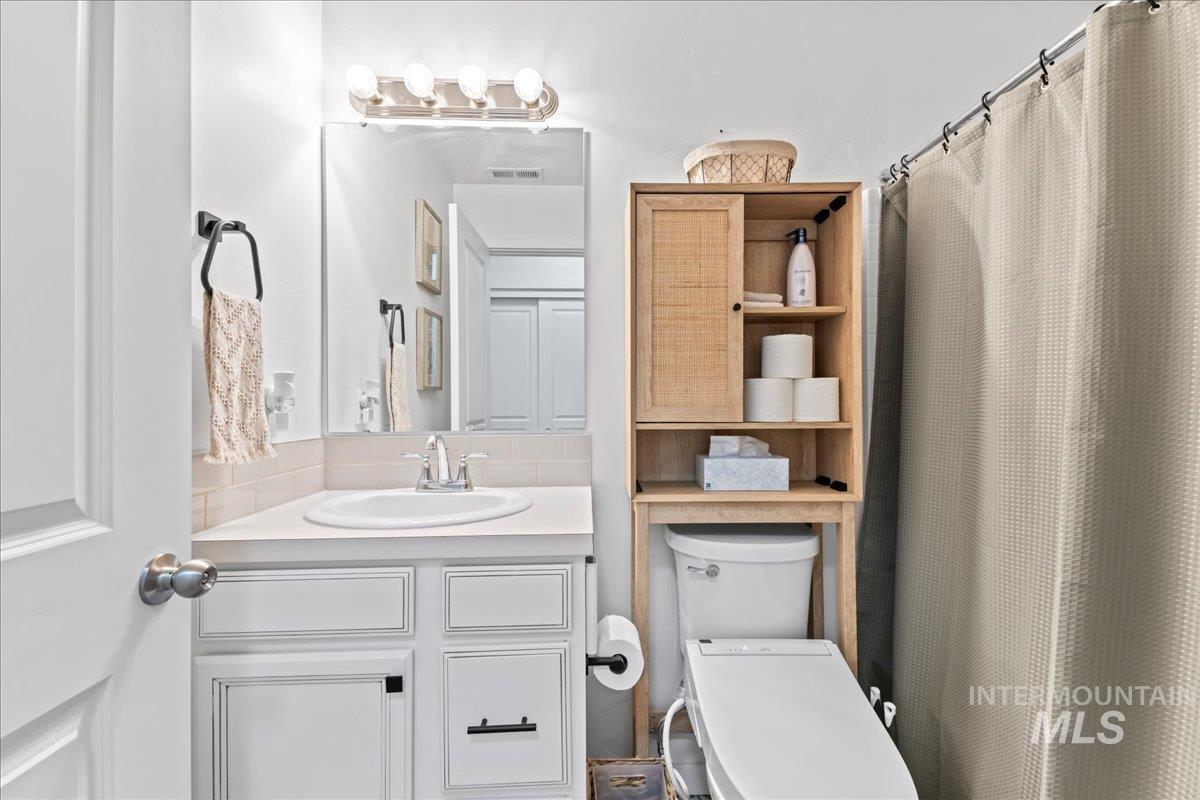 16998 N Cornwallis Way, Nampa, Idaho 83687, 3 Bedrooms, 2 Bathrooms, Residential For Sale, Price $410,000, 98974552