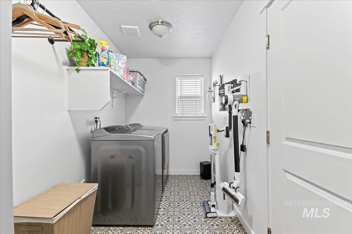 16998 N Cornwallis Way, Nampa, Idaho 83687, 3 Bedrooms, 2 Bathrooms, Residential For Sale, Price $410,000, 98974552