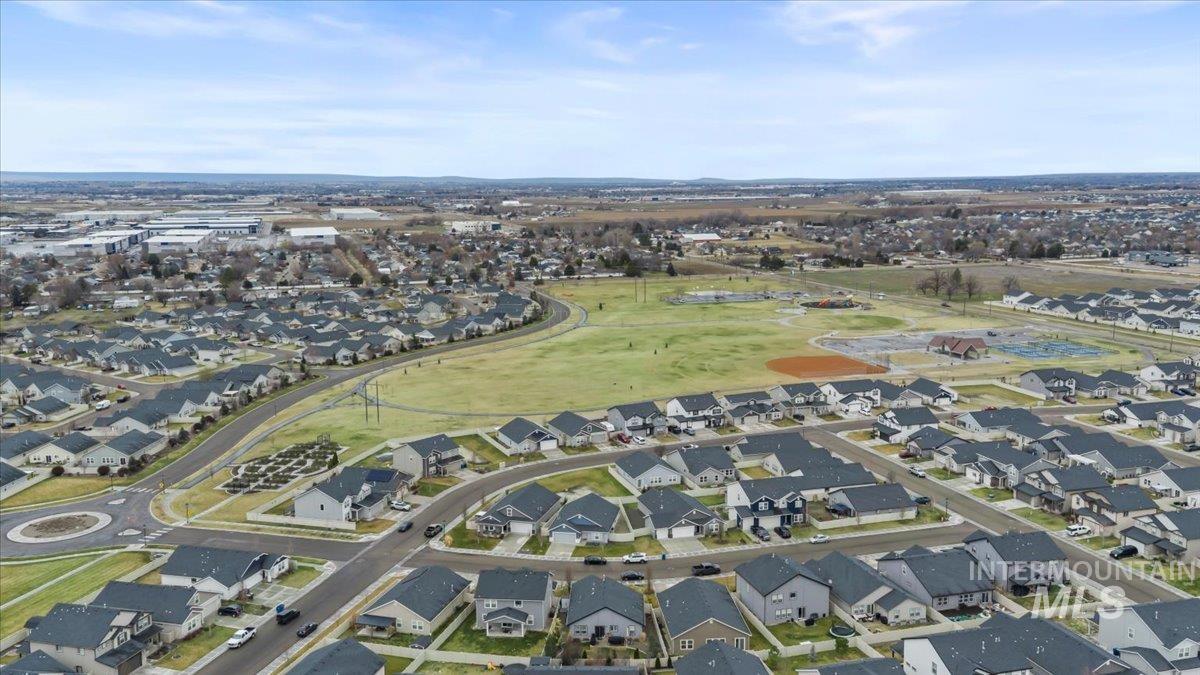 16998 N Cornwallis Way, Nampa, Idaho 83687, 3 Bedrooms, 2 Bathrooms, Residential For Sale, Price $410,000, 98974552