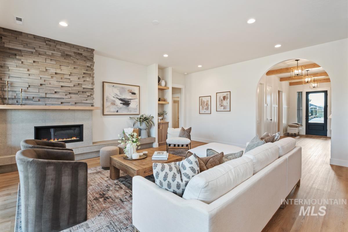 7168 E Chicken Hawk Loop, Nampa, Idaho 83686, 3 Bedrooms, 2.5 Bathrooms, Residential For Sale, Price $819,900,MLS 98974554