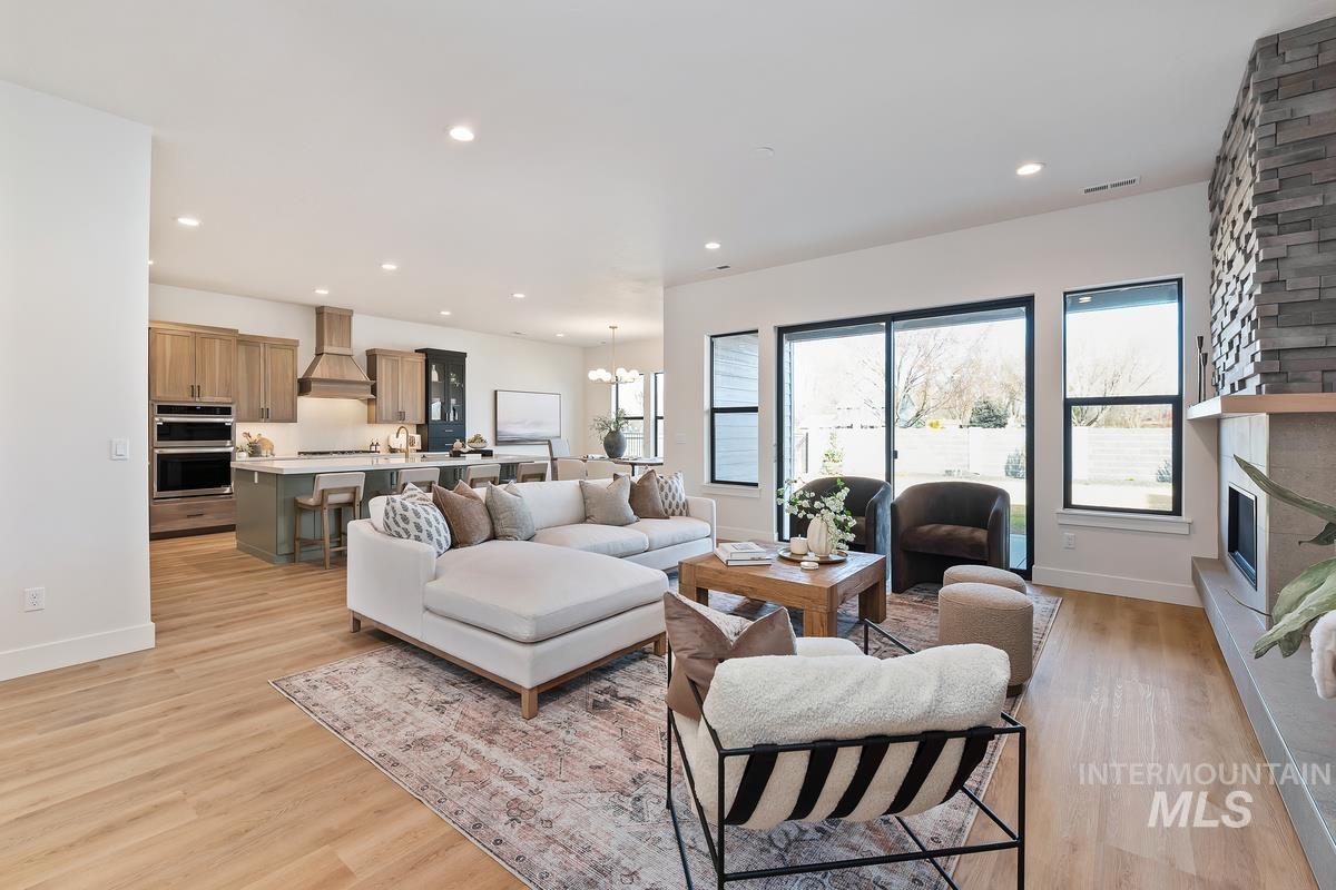 7168 E Chicken Hawk Loop, Nampa, Idaho 83686, 3 Bedrooms, 2.5 Bathrooms, Residential For Sale, Price $819,900,MLS 98974554