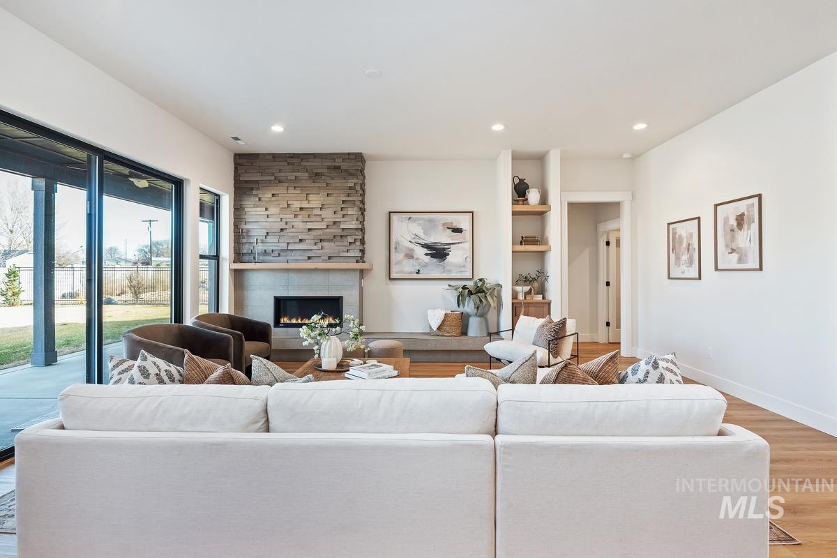7168 E Chicken Hawk Loop, Nampa, Idaho 83686, 3 Bedrooms, 2.5 Bathrooms, Residential For Sale, Price $789,900,MLS 98974554