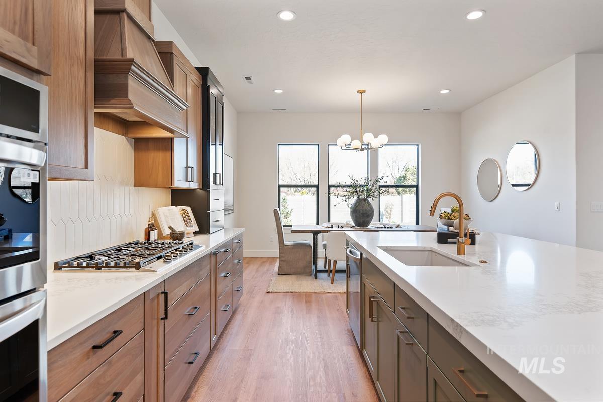 7168 E Chicken Hawk Loop, Nampa, Idaho 83686, 3 Bedrooms, 2.5 Bathrooms, Residential For Sale, Price $799,900,MLS 98974554