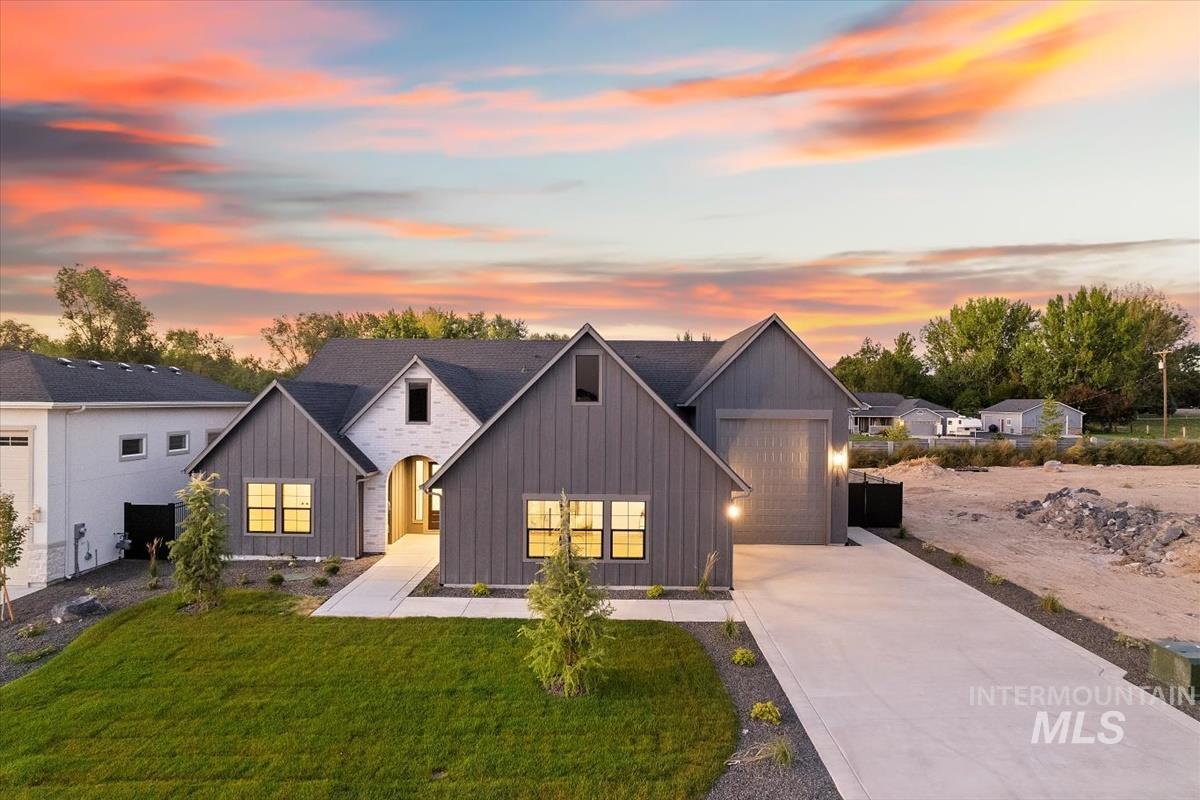 7168 E Chicken Hawk Loop, Nampa, Idaho 83686, 3 Bedrooms, 2.5 Bathrooms, Residential For Sale, Price $799,900,MLS 98974554