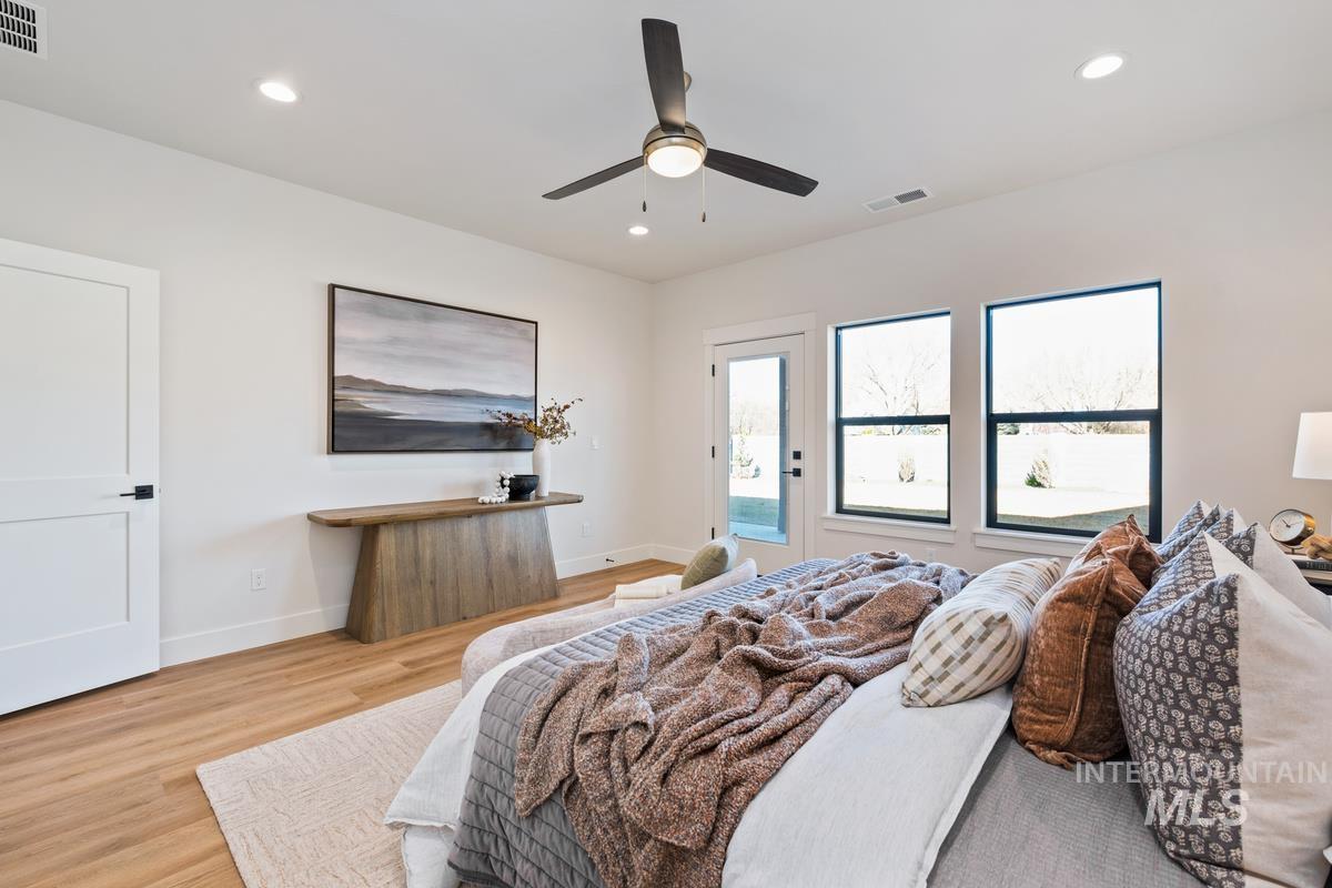 7168 E Chicken Hawk Loop, Nampa, Idaho 83686, 3 Bedrooms, 2.5 Bathrooms, Residential For Sale, Price $819,900,MLS 98974554