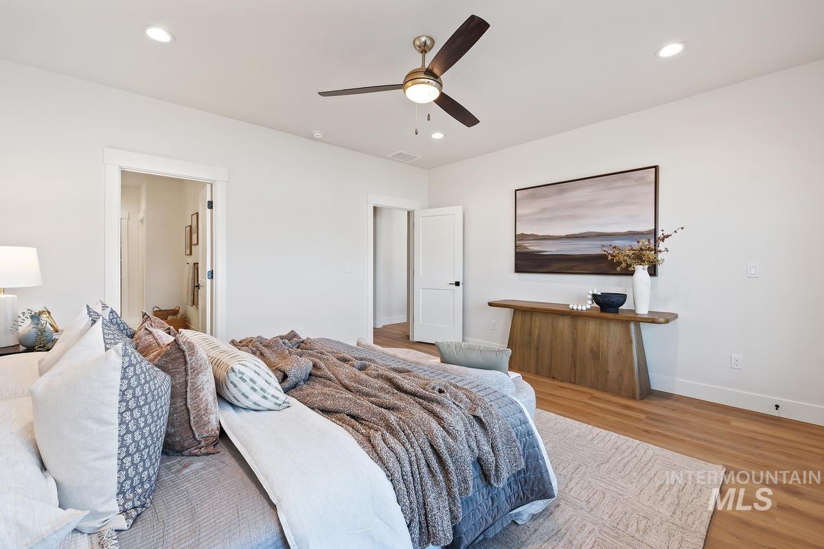 7168 E Chicken Hawk Loop, Nampa, Idaho 83686, 3 Bedrooms, 2.5 Bathrooms, Residential For Sale, Price $799,900,MLS 98974554