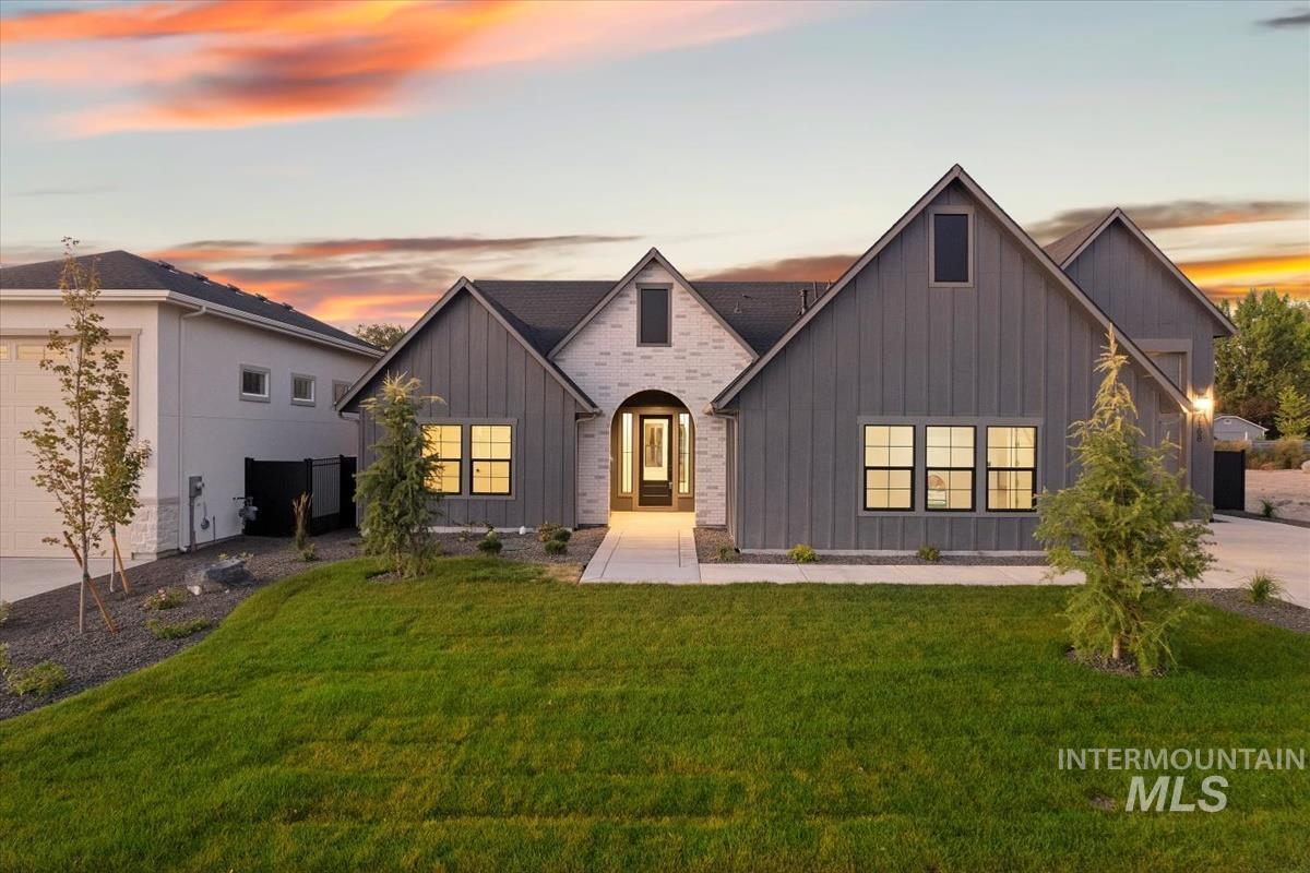 7168 E Chicken Hawk Loop, Nampa, Idaho 83686, 3 Bedrooms, 2.5 Bathrooms, Residential For Sale, Price $789,900,MLS 98974554