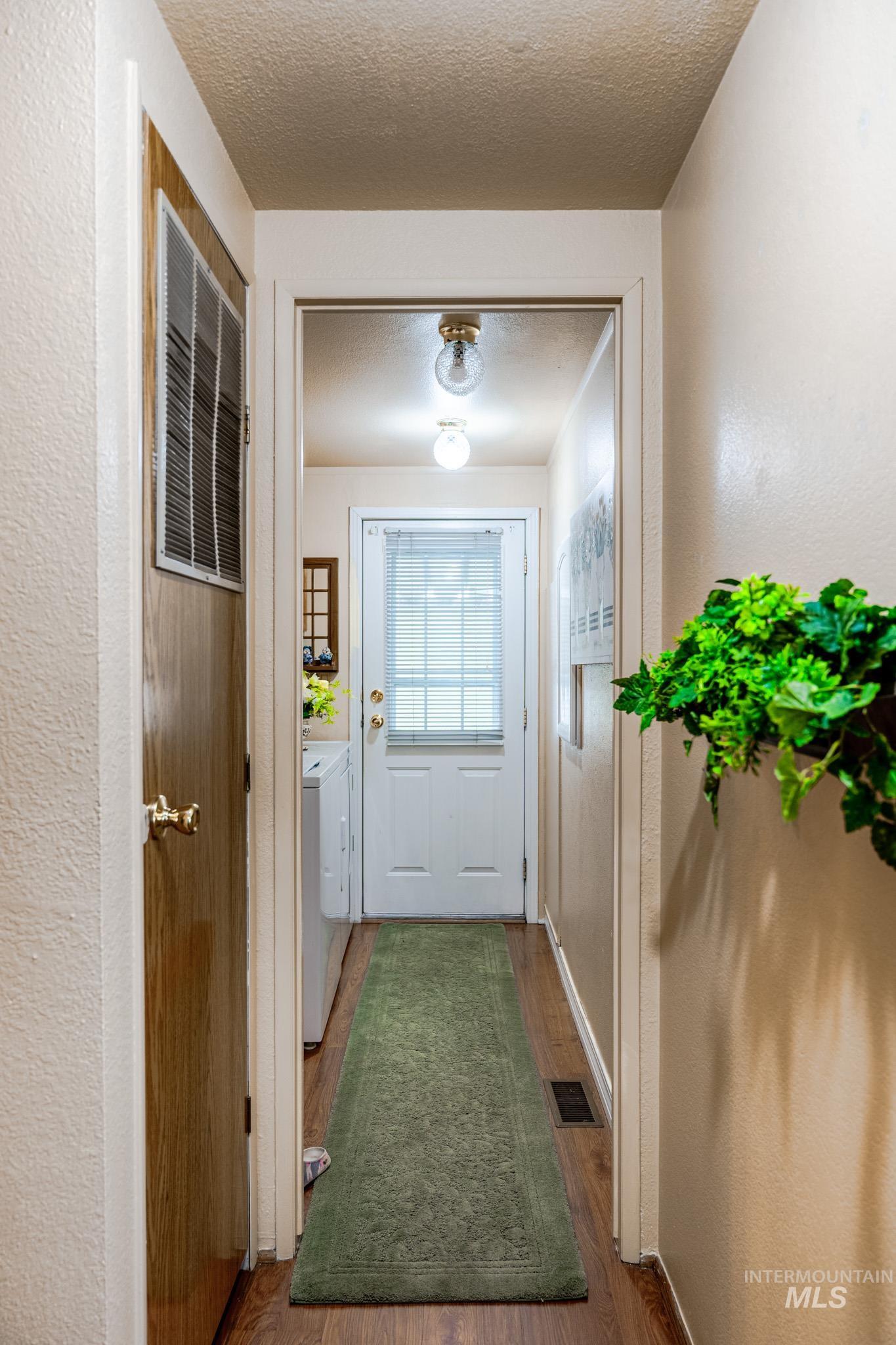 2701 N Alder Dr, Fruitland, Idaho 83619-0000, 2 Bedrooms, 2 Bathrooms, Residential For Sale, Price $149,999,MLS 98974562