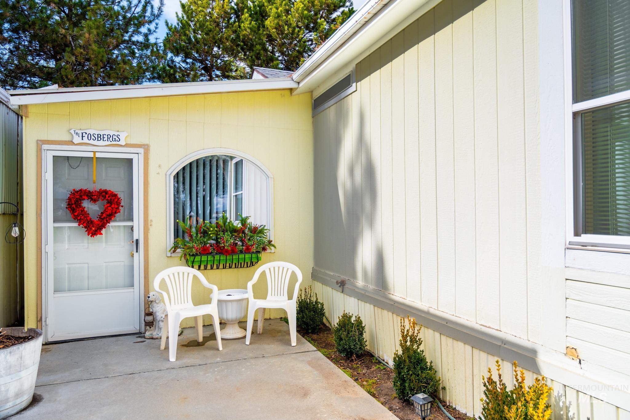 2701 N Alder Dr, Fruitland, Idaho 83619-0000, 2 Bedrooms, 2 Bathrooms, Residential For Sale, Price $149,999,MLS 98974562