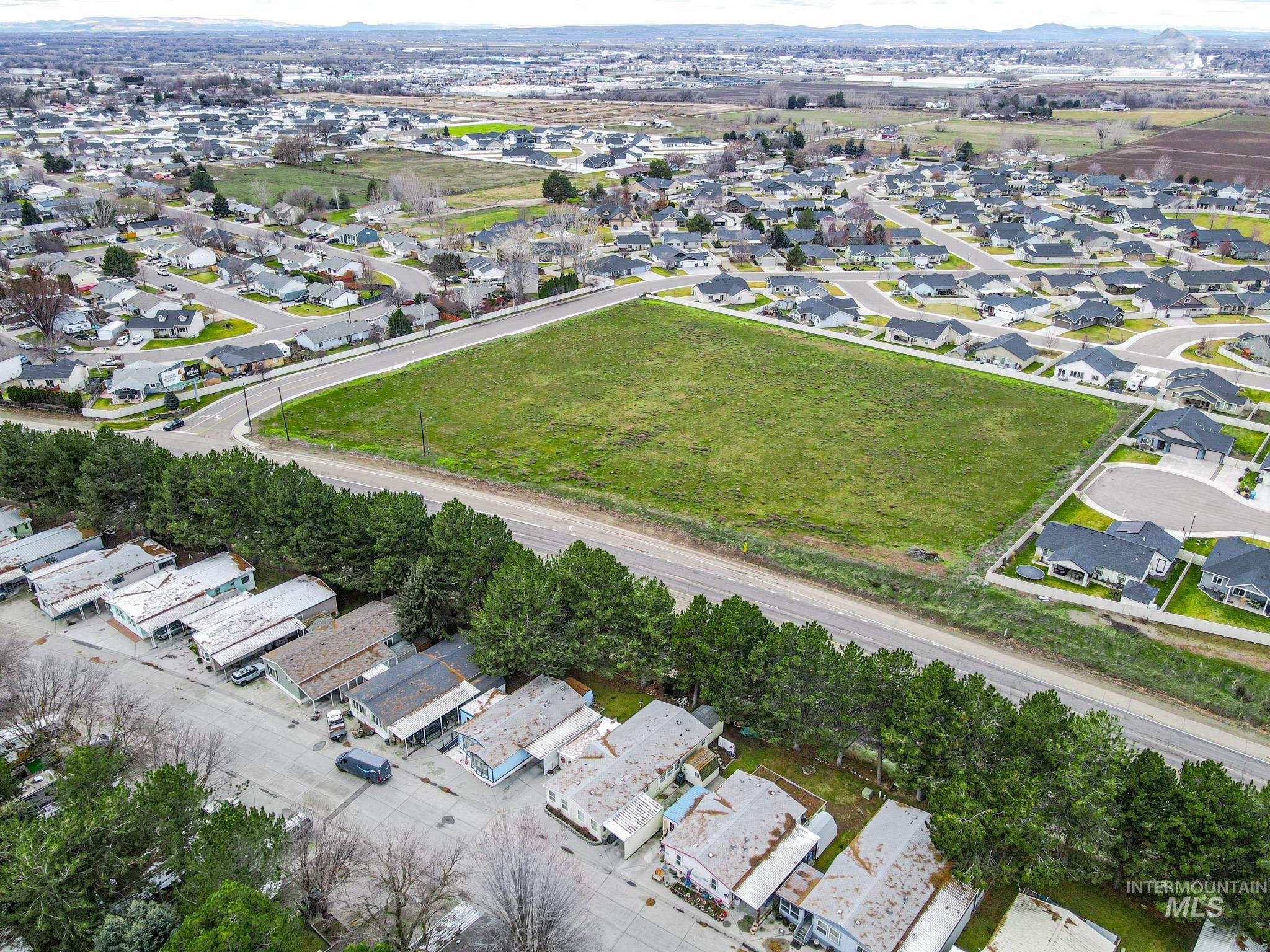 2701 N Alder Dr, Fruitland, Idaho 83619-0000, 2 Bedrooms, 2 Bathrooms, Residential For Sale, Price $149,999,MLS 98974562