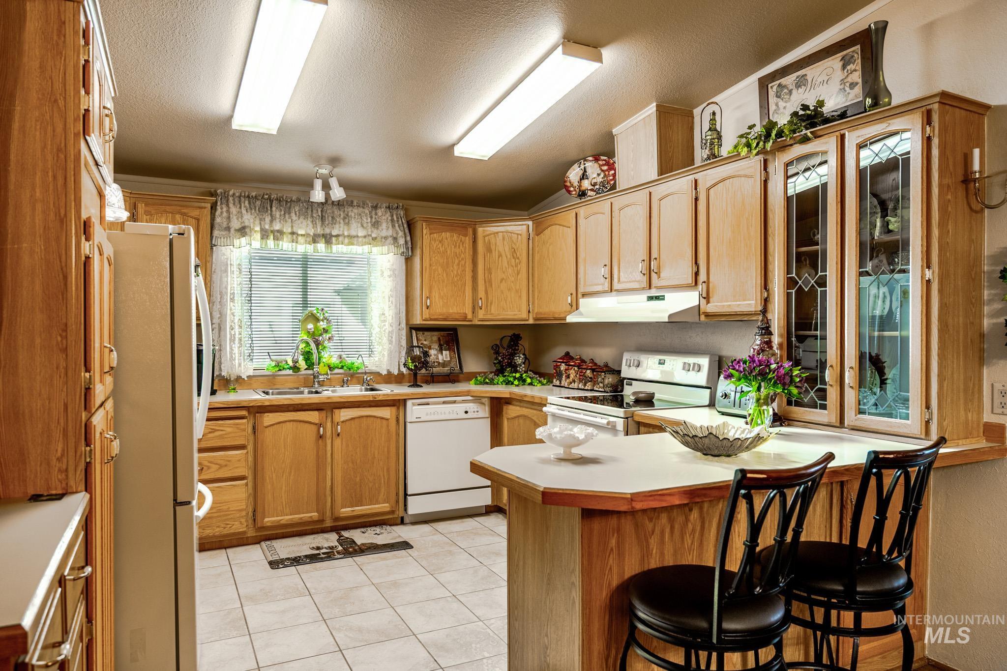 2701 N Alder Dr, Fruitland, Idaho 83619-0000, 2 Bedrooms, 2 Bathrooms, Residential For Sale, Price $149,999,MLS 98974562