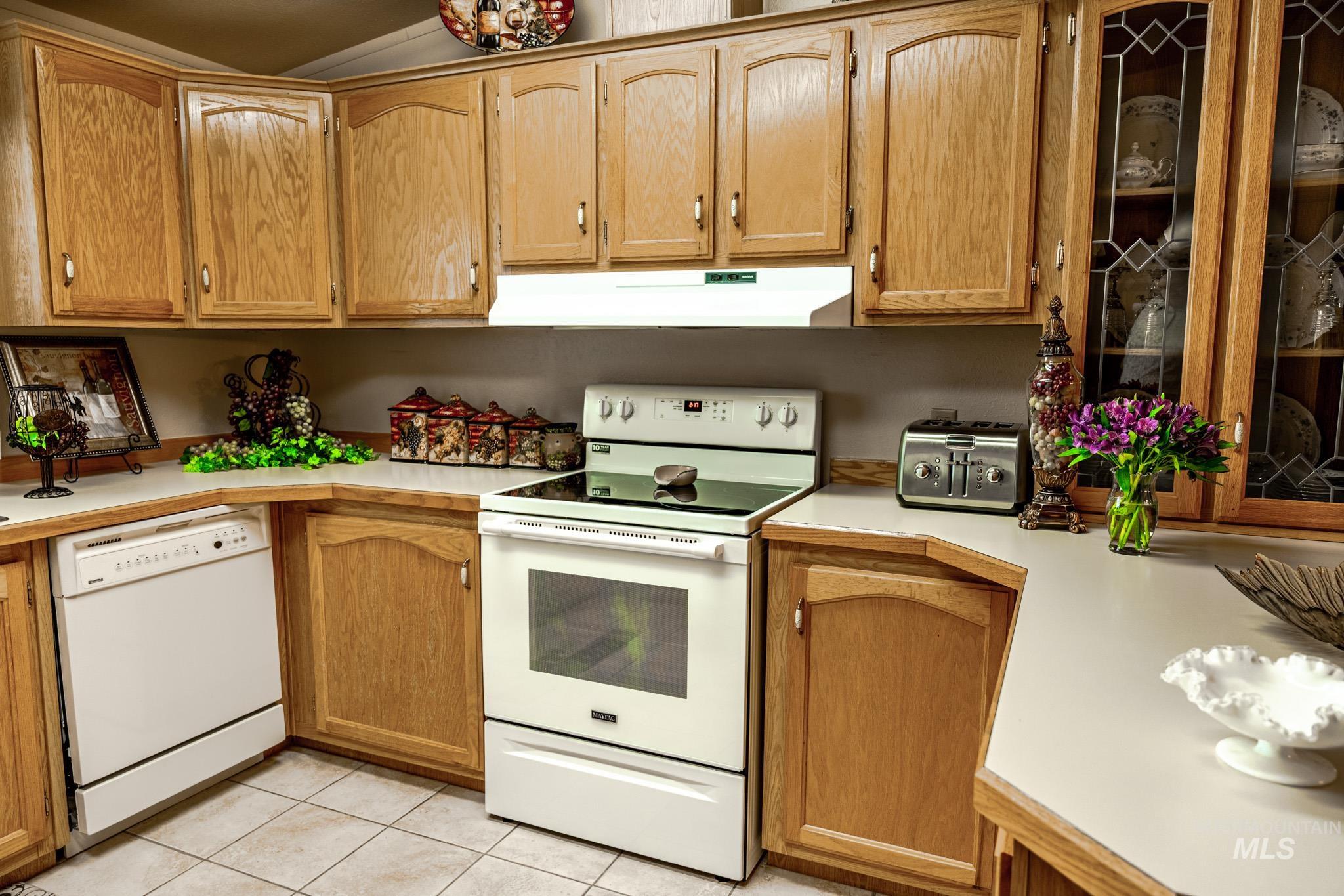 2701 N Alder Dr, Fruitland, Idaho 83619-0000, 2 Bedrooms, 2 Bathrooms, Residential For Sale, Price $149,999,MLS 98974562