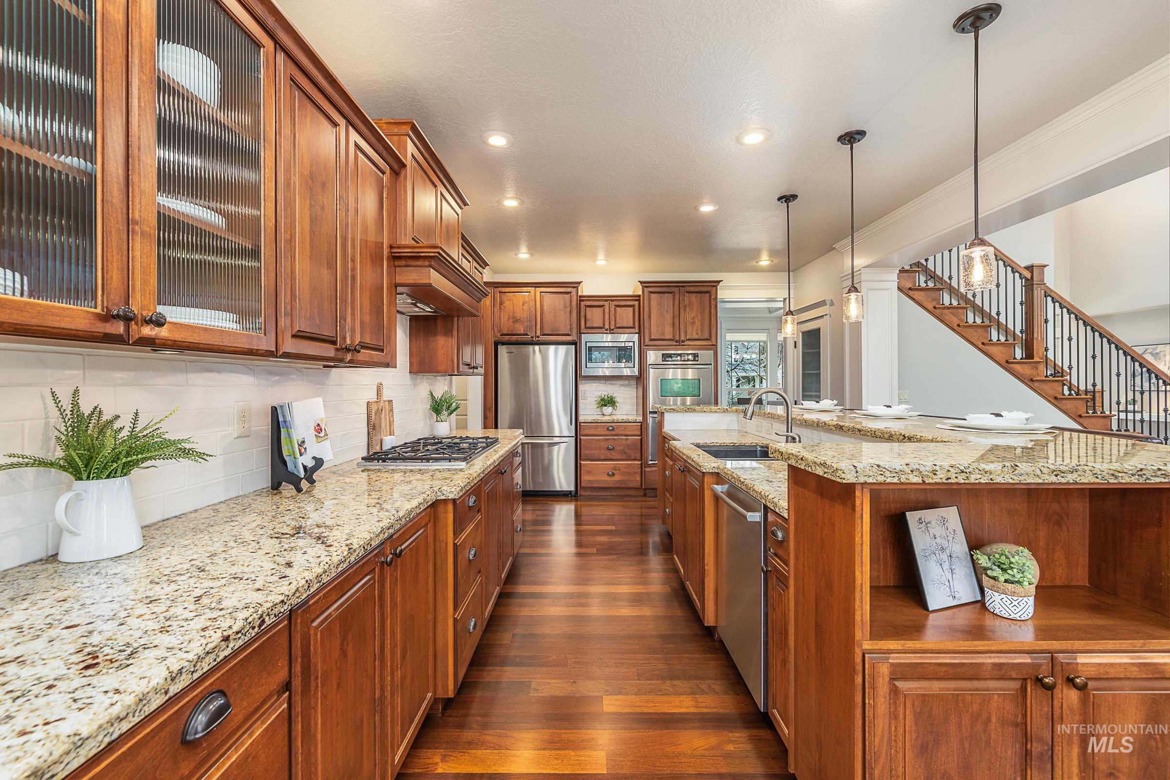 1536 E Daylesford Dr, Eagle, Idaho 83616, 5 Bedrooms, 4 Bathrooms, Residential For Sale, Price $1,100,000,MLS 98974566