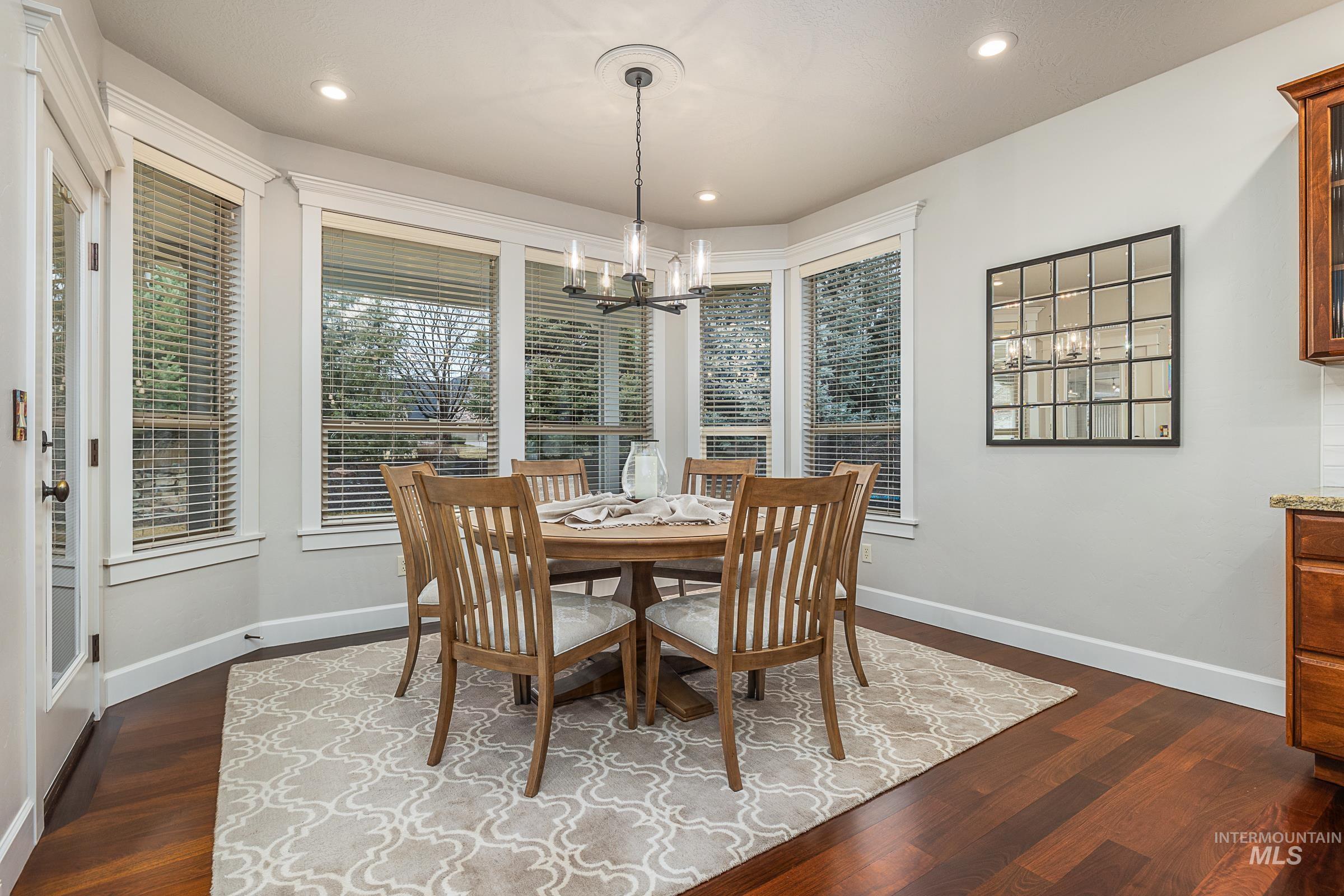 1536 E Daylesford Dr, Eagle, Idaho 83616, 5 Bedrooms, 4 Bathrooms, Residential For Sale, Price $1,100,000,MLS 98974566